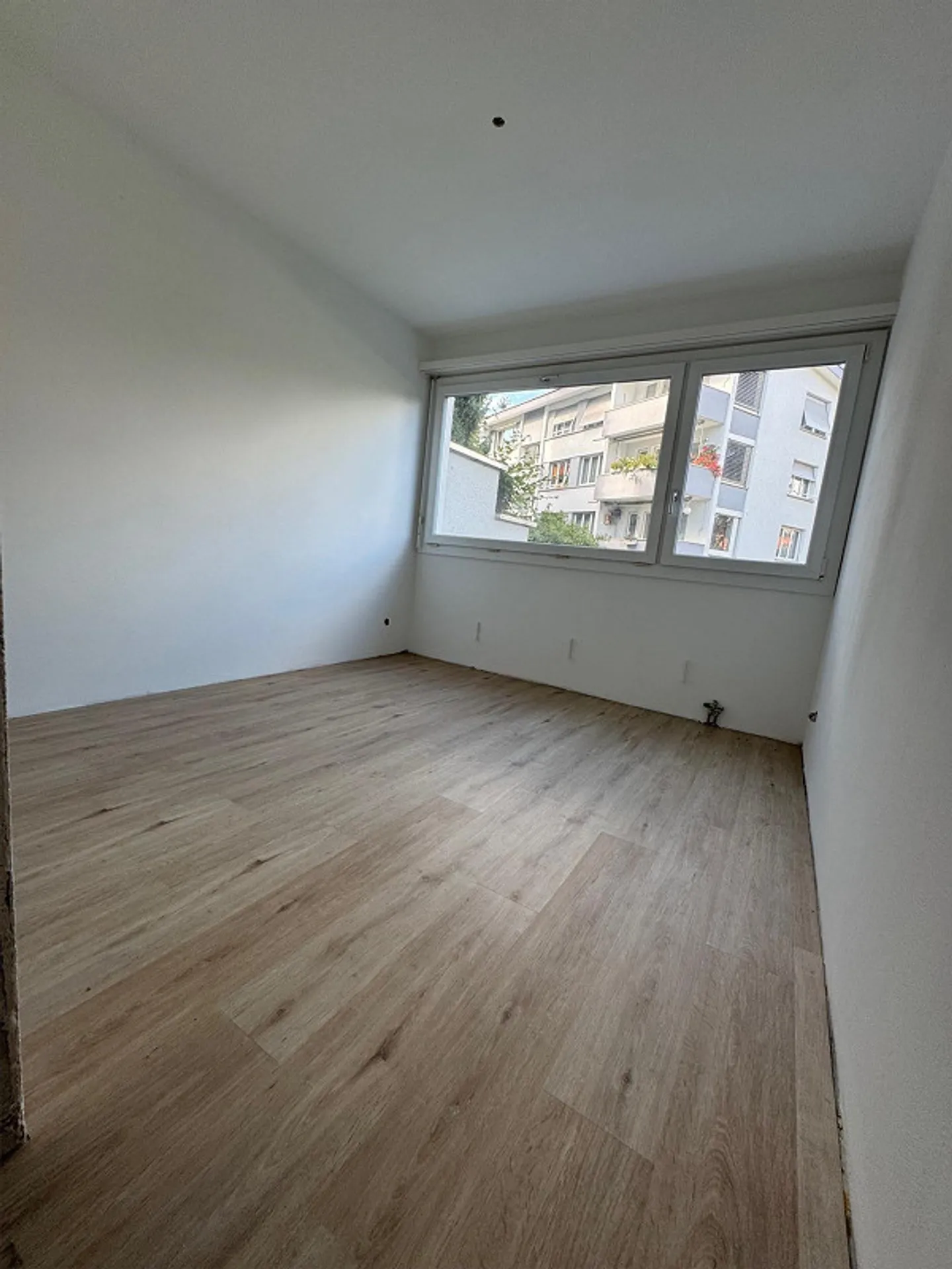 Neu renovierte 3,5 Zimmerwohnung mit Gartensitzplatz - Foto 13 von 13