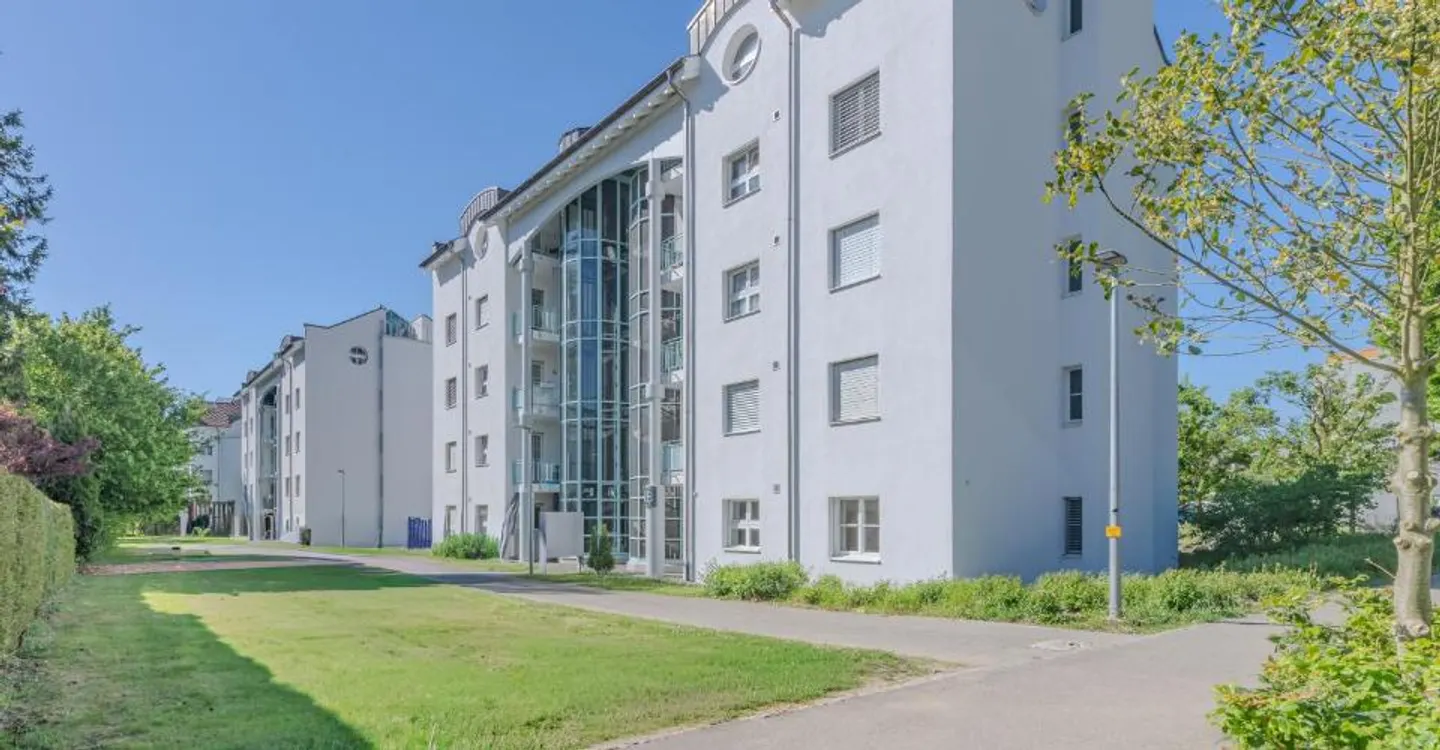 Appartement fraîchement peint? Vous êtes au bon endroit! - Photo 1 sur 12