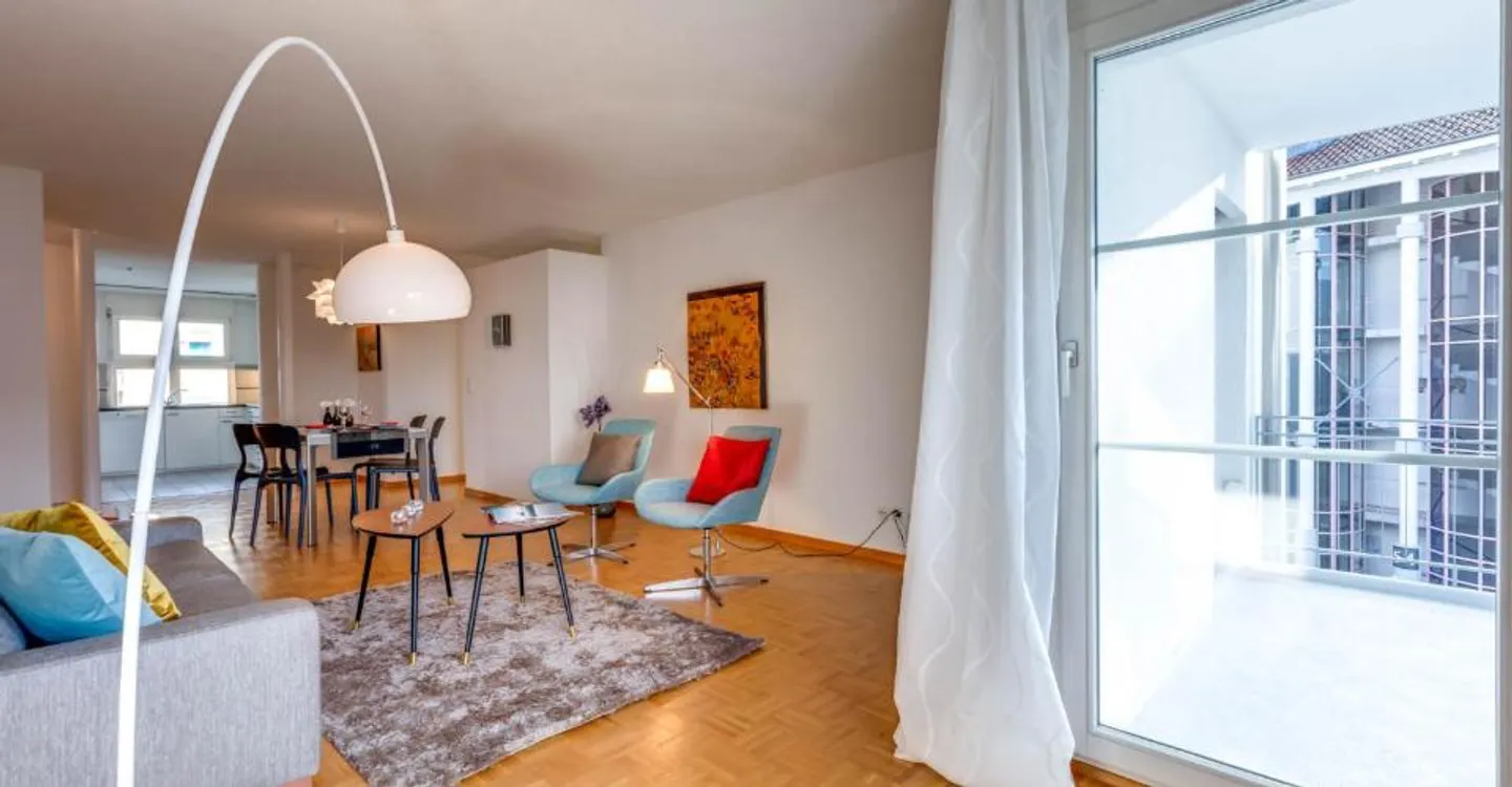Appartement fraîchement peint? Vous êtes au bon endroit! - Photo 4 sur 12
