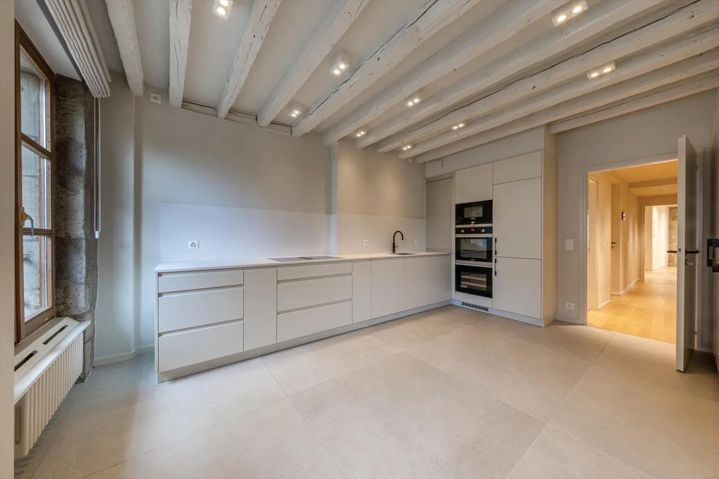 Appartement 6 pièces - Photo 2 sur 13