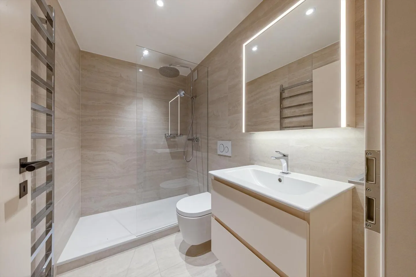 Appartement 6 pièces - Photo 9 sur 13