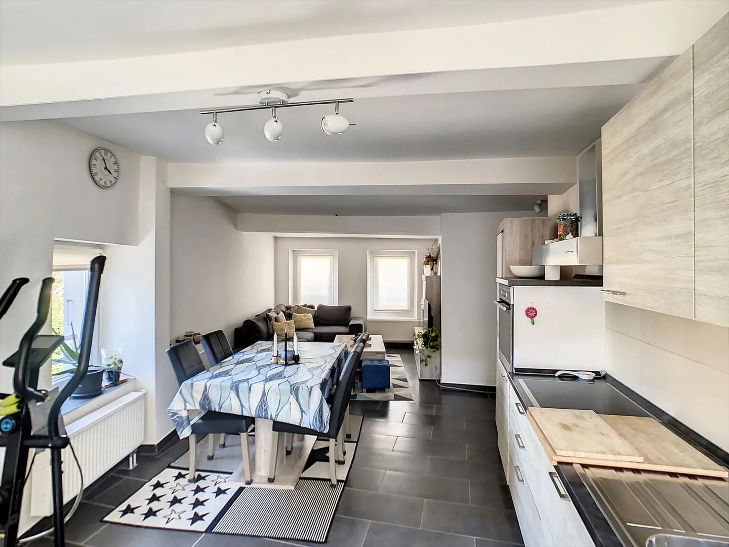 3-room apartment - Photo 1 of 6