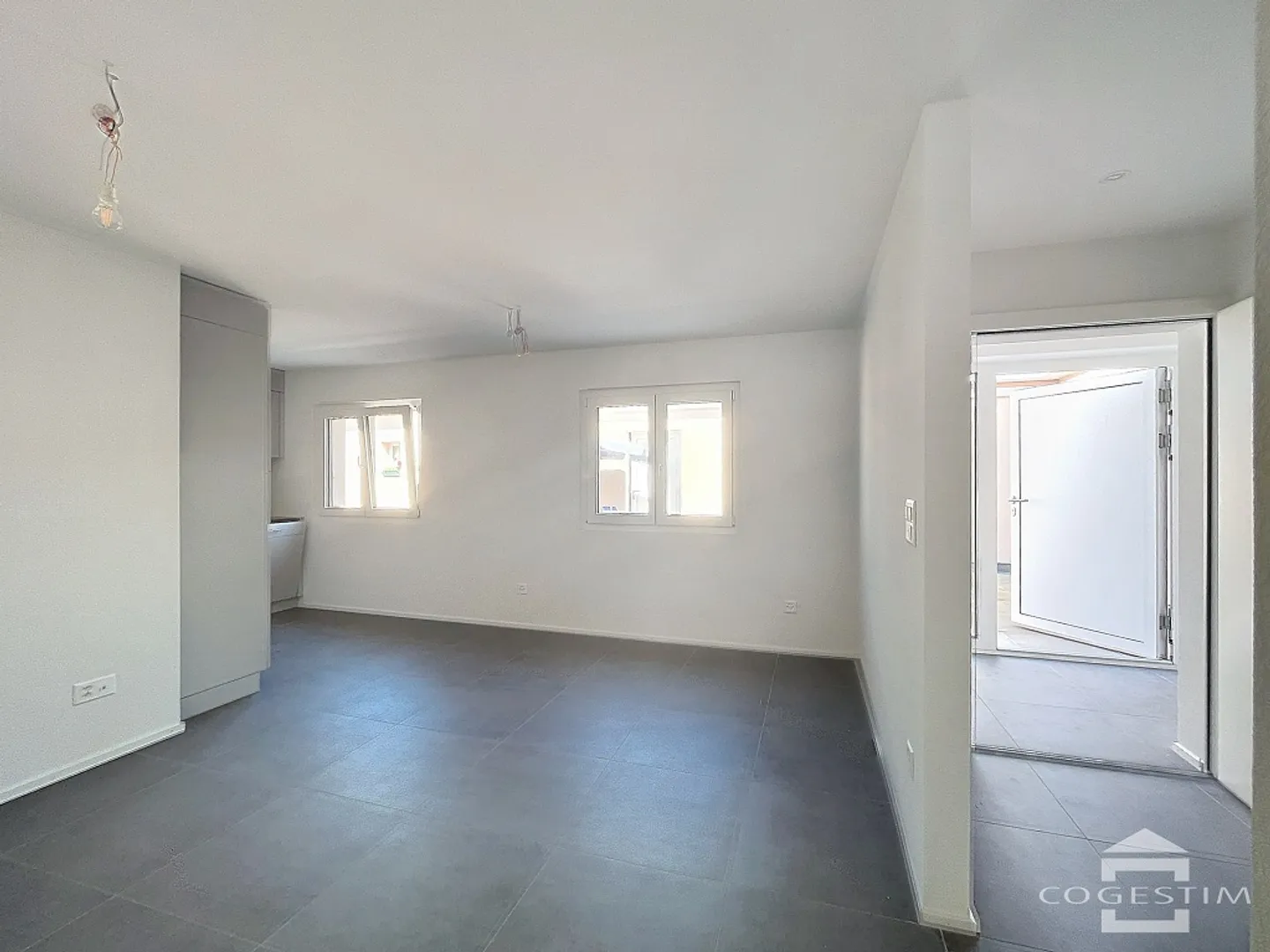 2.5 Room Apartment - Photo 3 of 6