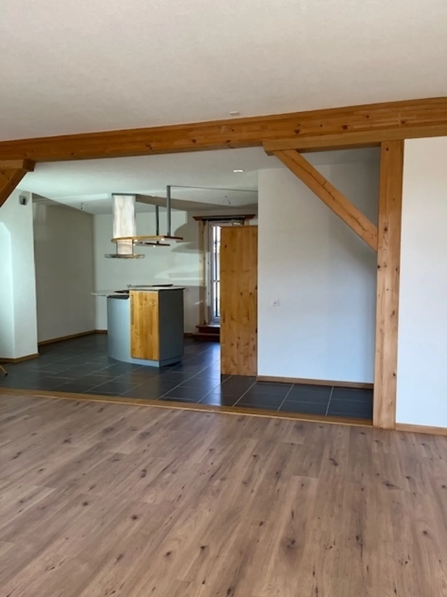 Renovierte Wohnung mit Balkon - Foto 2 von 8