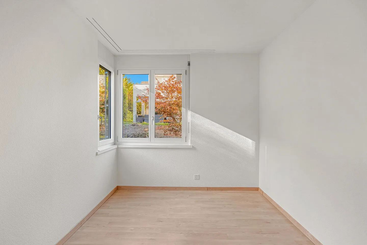 Renovated 6-room apartment with balcony - Photo 5 of 8