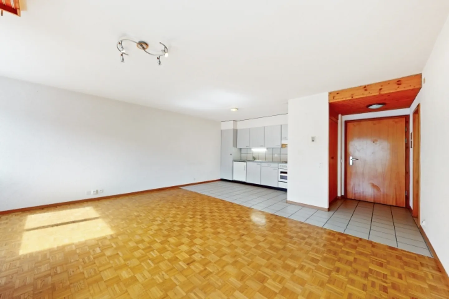 Studio in der Nähe aller Annehmlichkeiten - Foto 3 von 13