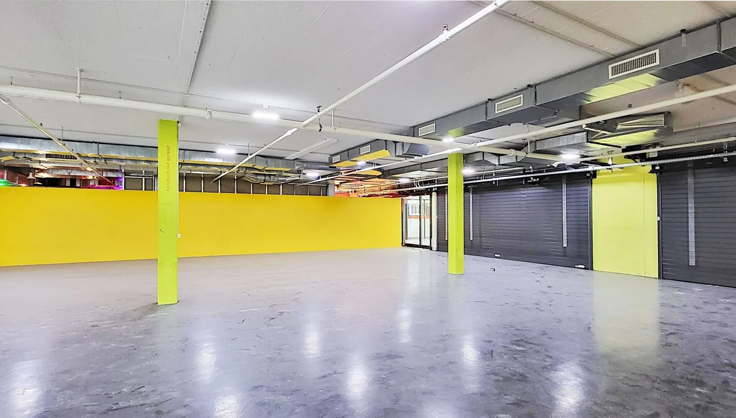 Sales Area in Grütpark - directly next to Cleverfit! - Photo 5 of 13