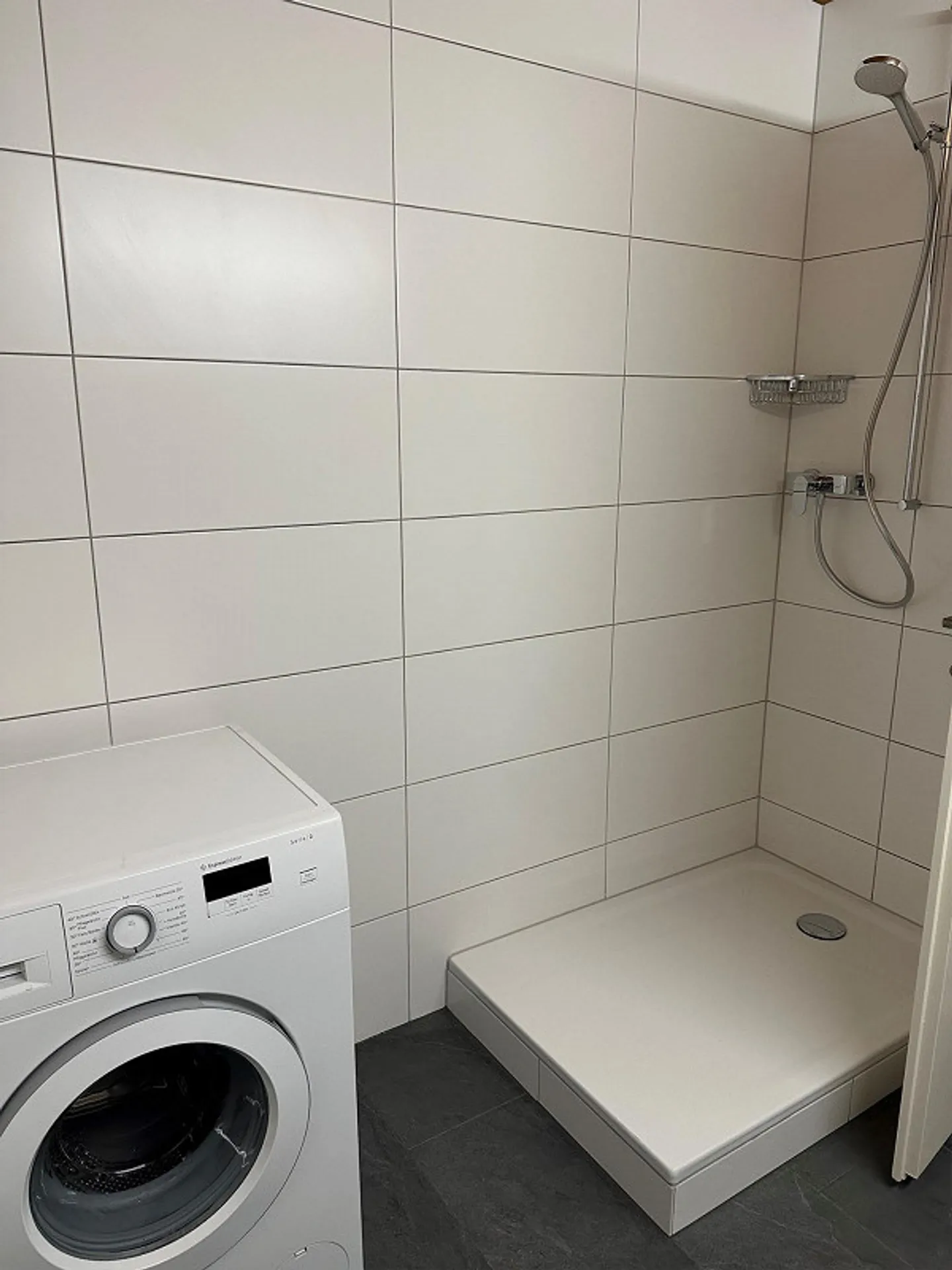Bella appartamento di 4.5 stanze a Bubendorf - Foto 3 di 10