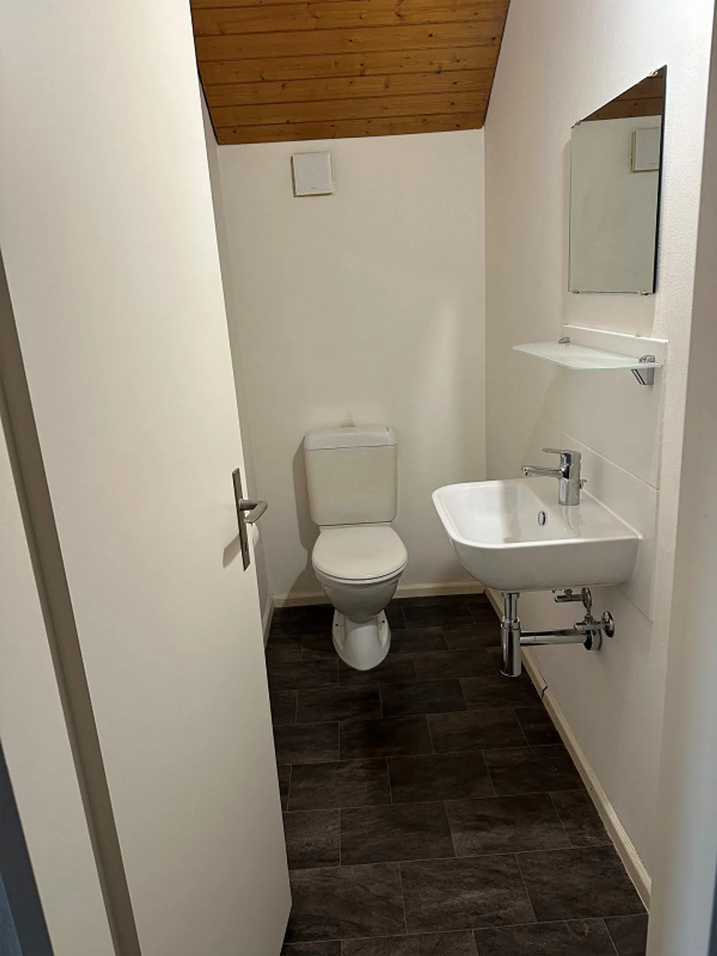 Bella appartamento di 4.5 stanze a Bubendorf - Foto 4 di 10
