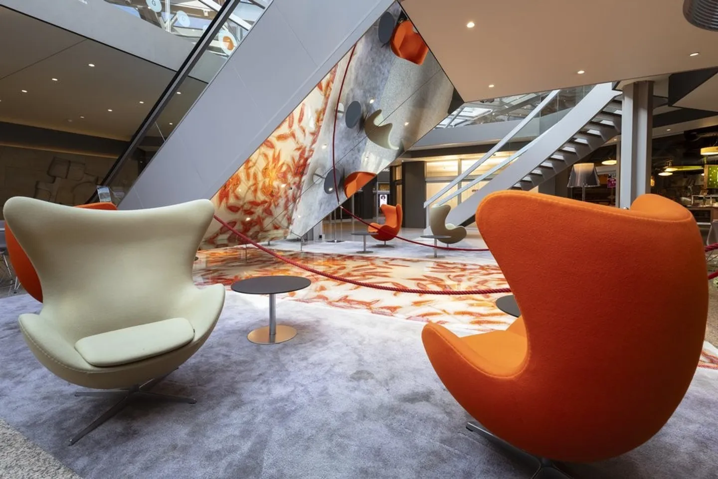 Bureau rénové au ICC - Photo 2 sur 6