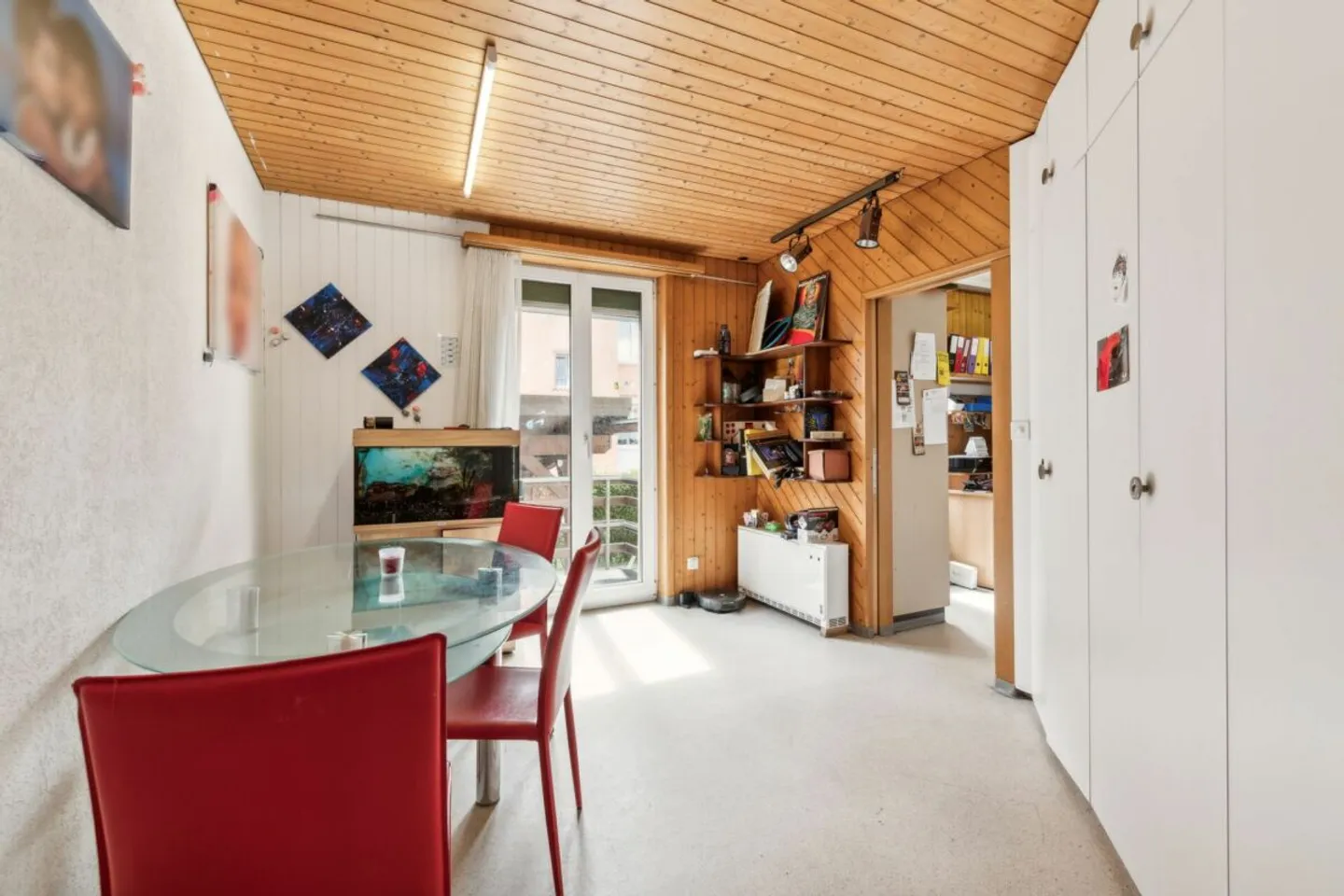 Edificio residenziale e commerciale di 6,5 locali con diverse possibilità di utilizzo - Foto 3 di 17