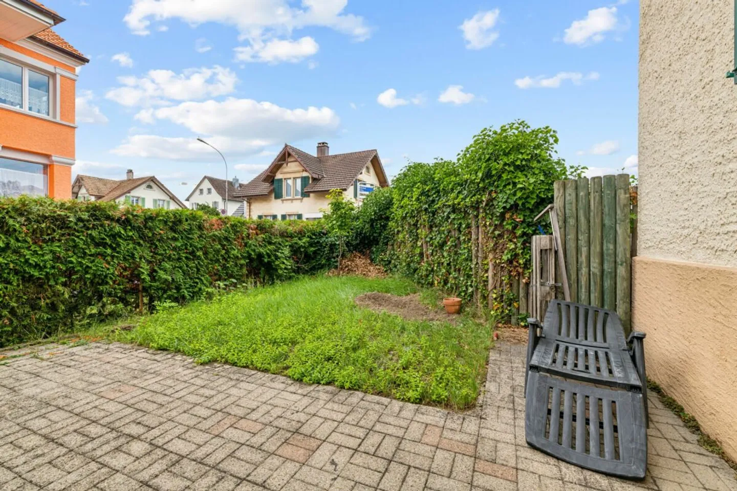 Edificio residenziale e commerciale di 6,5 locali con diverse possibilità di utilizzo - Foto 4 di 17