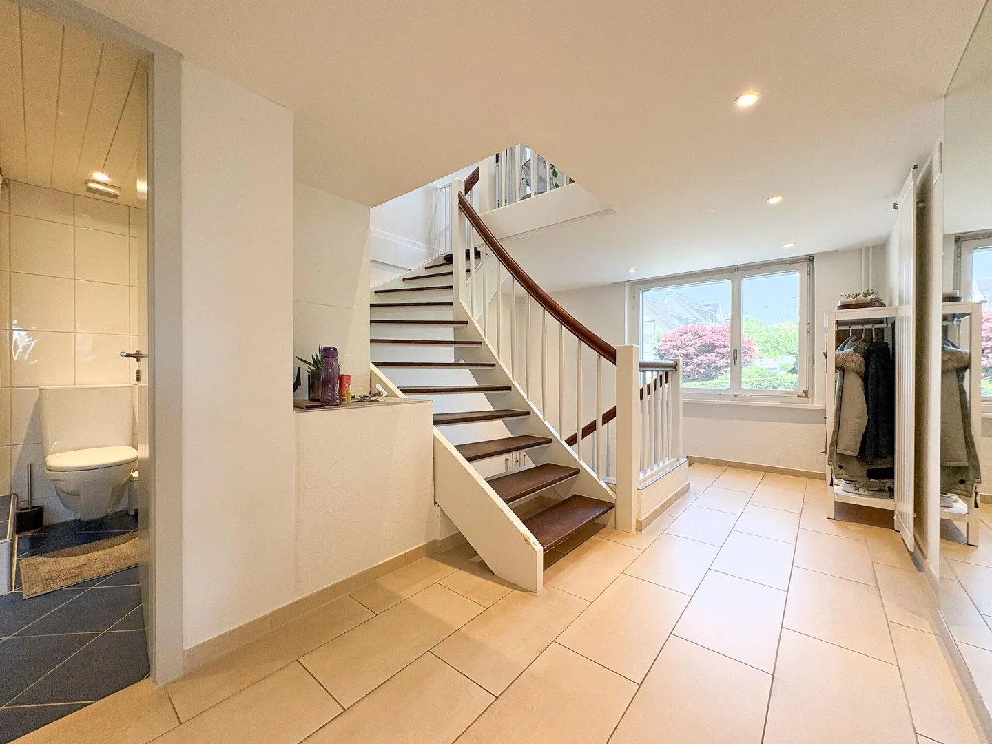 4.5-Room Semi-Detached House in Sunny Location - Photo 5 of 12