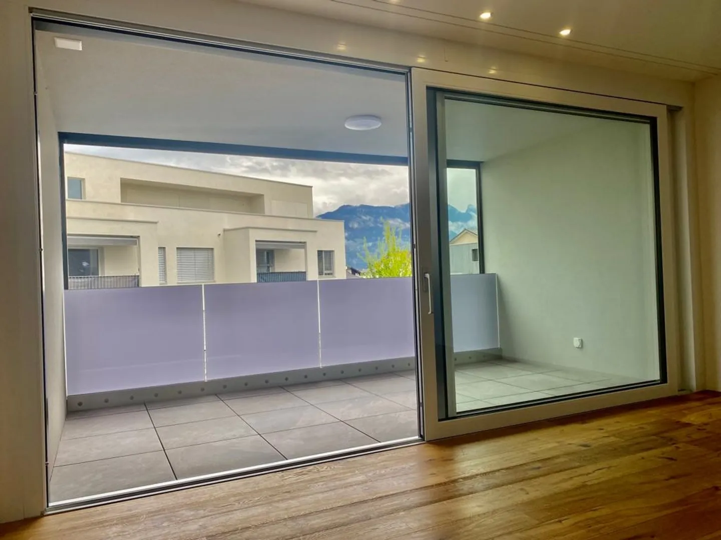 Exclusive 2.5-room apartment (1st floor) - Photo 5 of 11