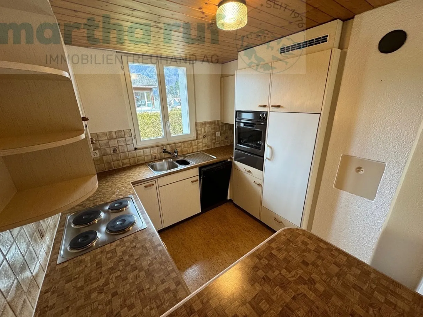 Multi-family house with three small apartments and large outdoor area - Photo 3 of 20