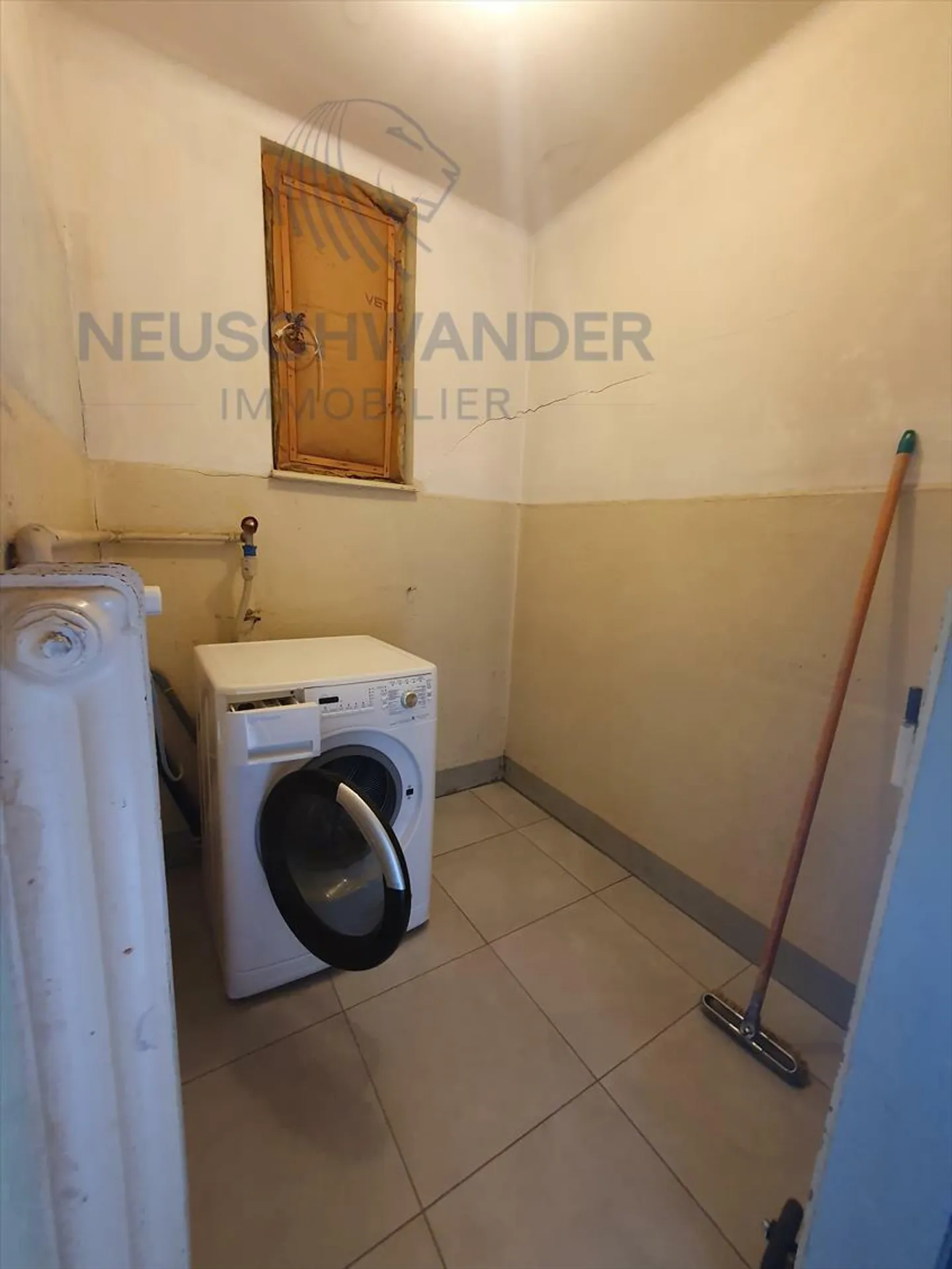 Piccola casa nella prateria da ristrutturare su un grande lotto - Foto 12 di 14