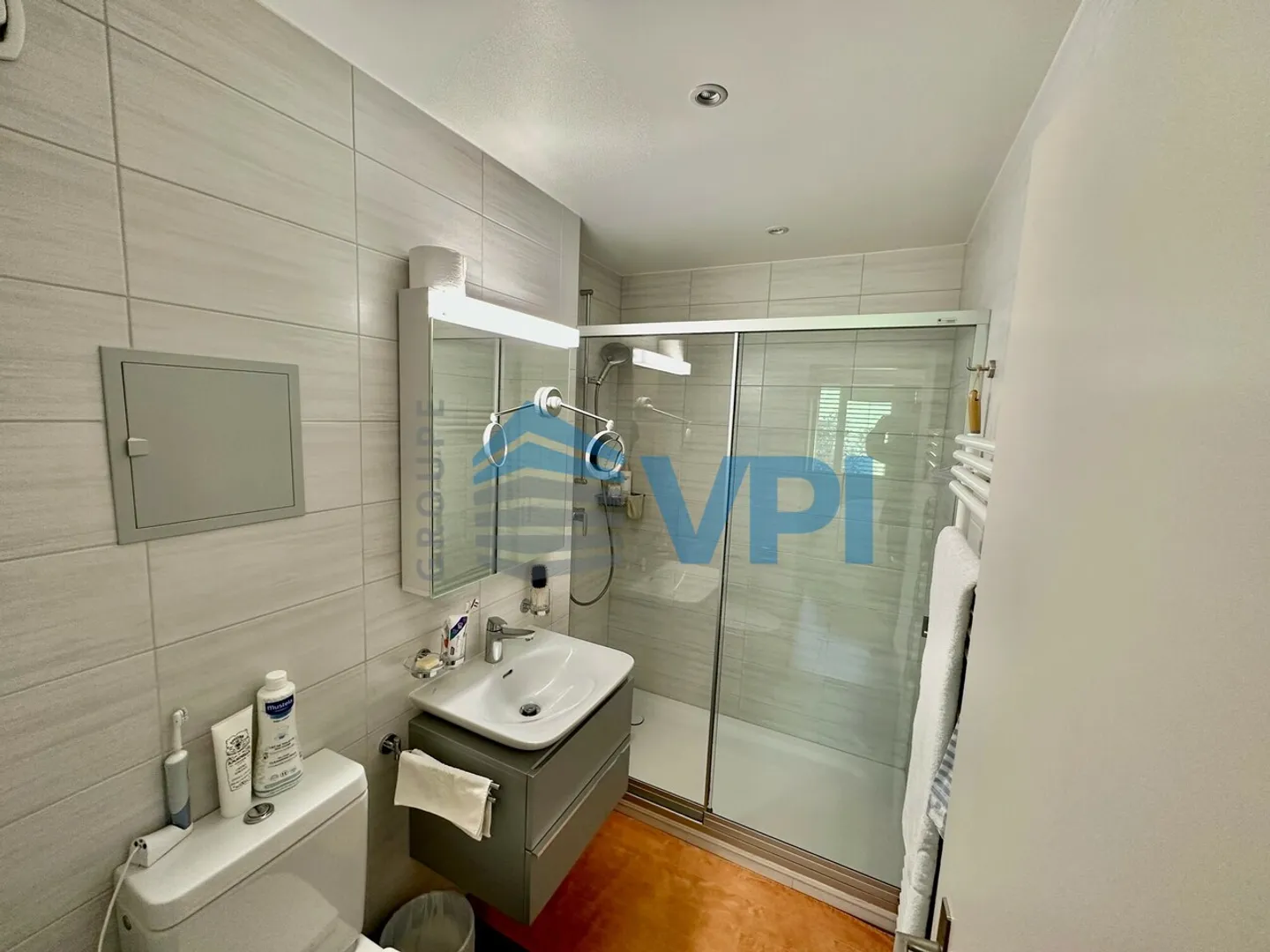 Brent - Appartamento con 2 camere e vista lago - Foto 5 di 11
