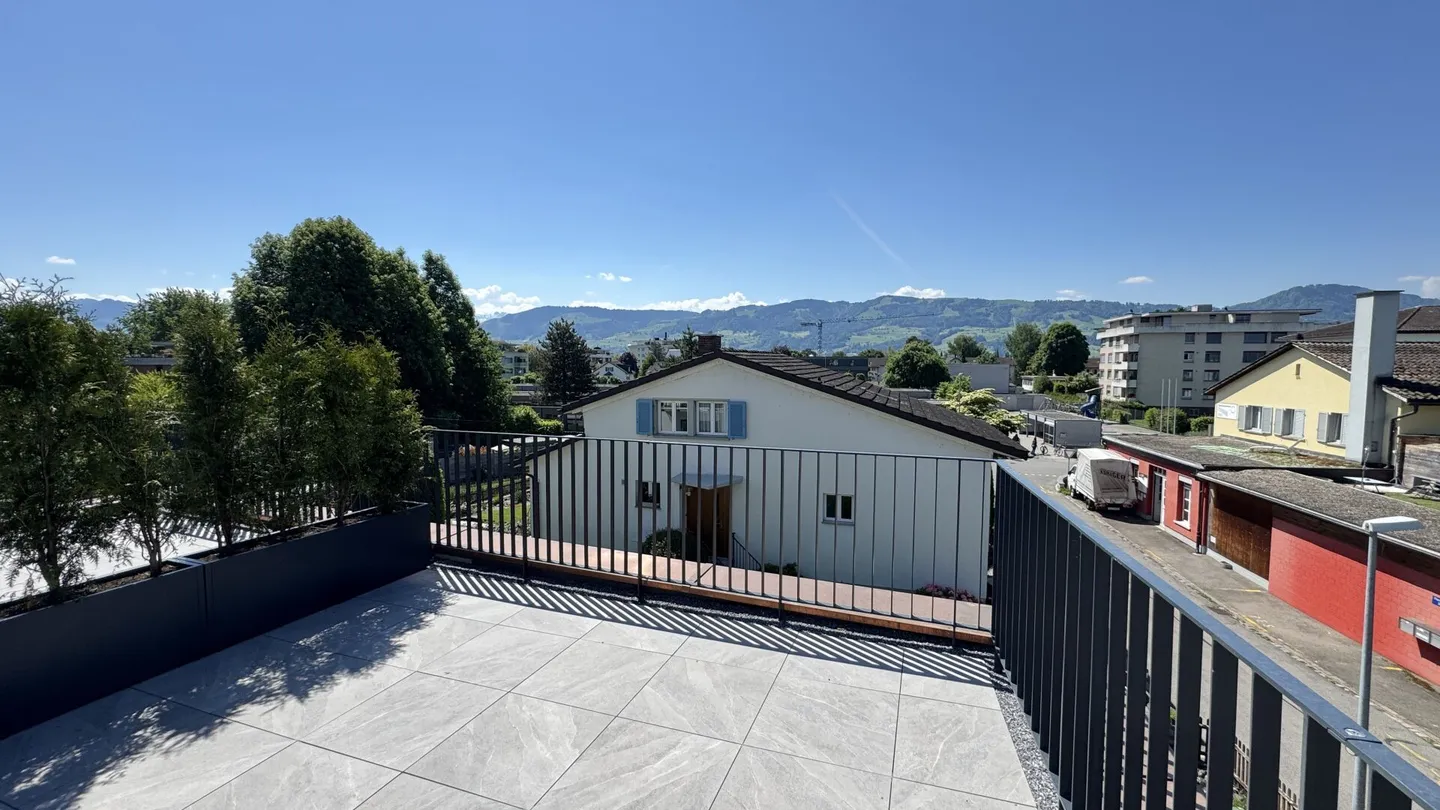 Modern Duplex Apartment with Stunning View in Rapperswil for Rent - Photo 4 of 13