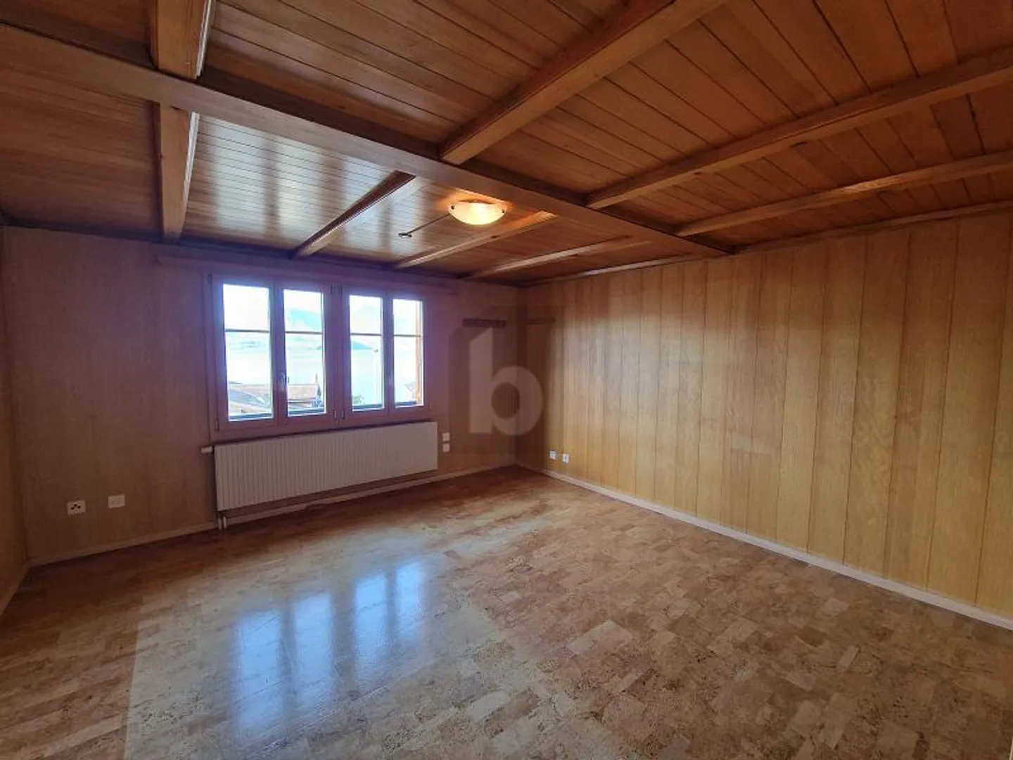 Semi-detached house for rent - Photo 2 of 6