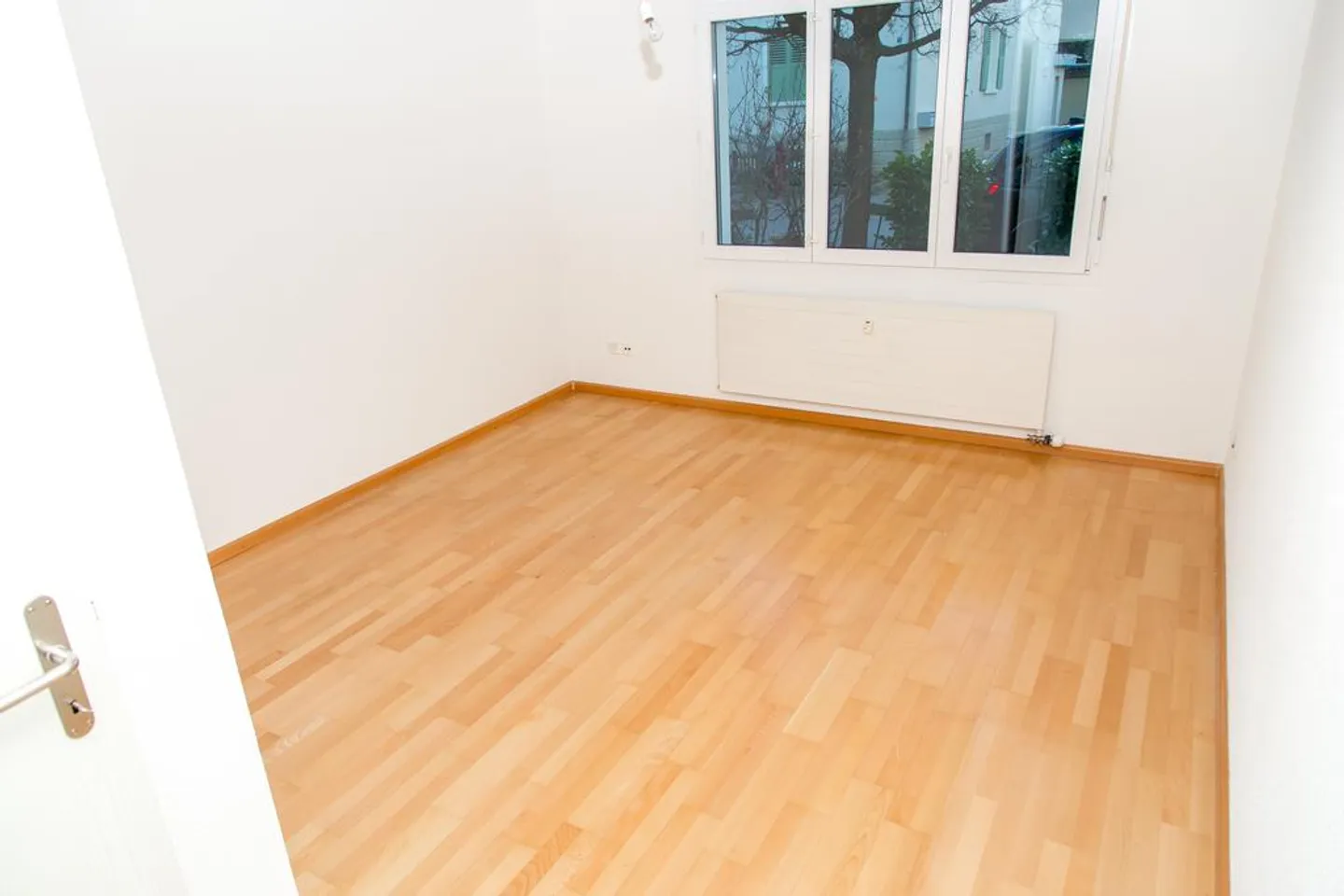 Garden apartment near village center! - Photo 7 of 12