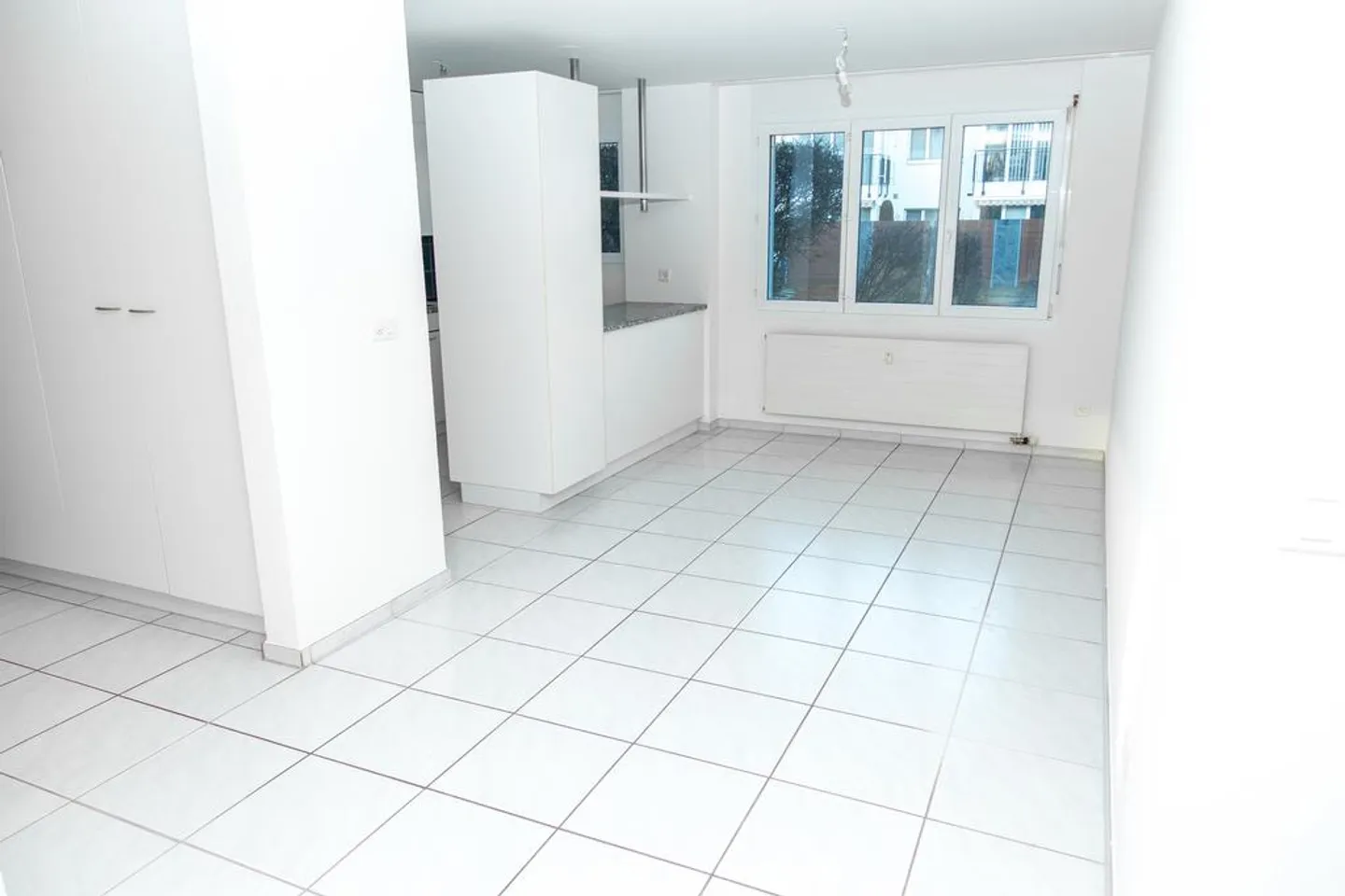 Garden apartment near village center! - Photo 3 of 12
