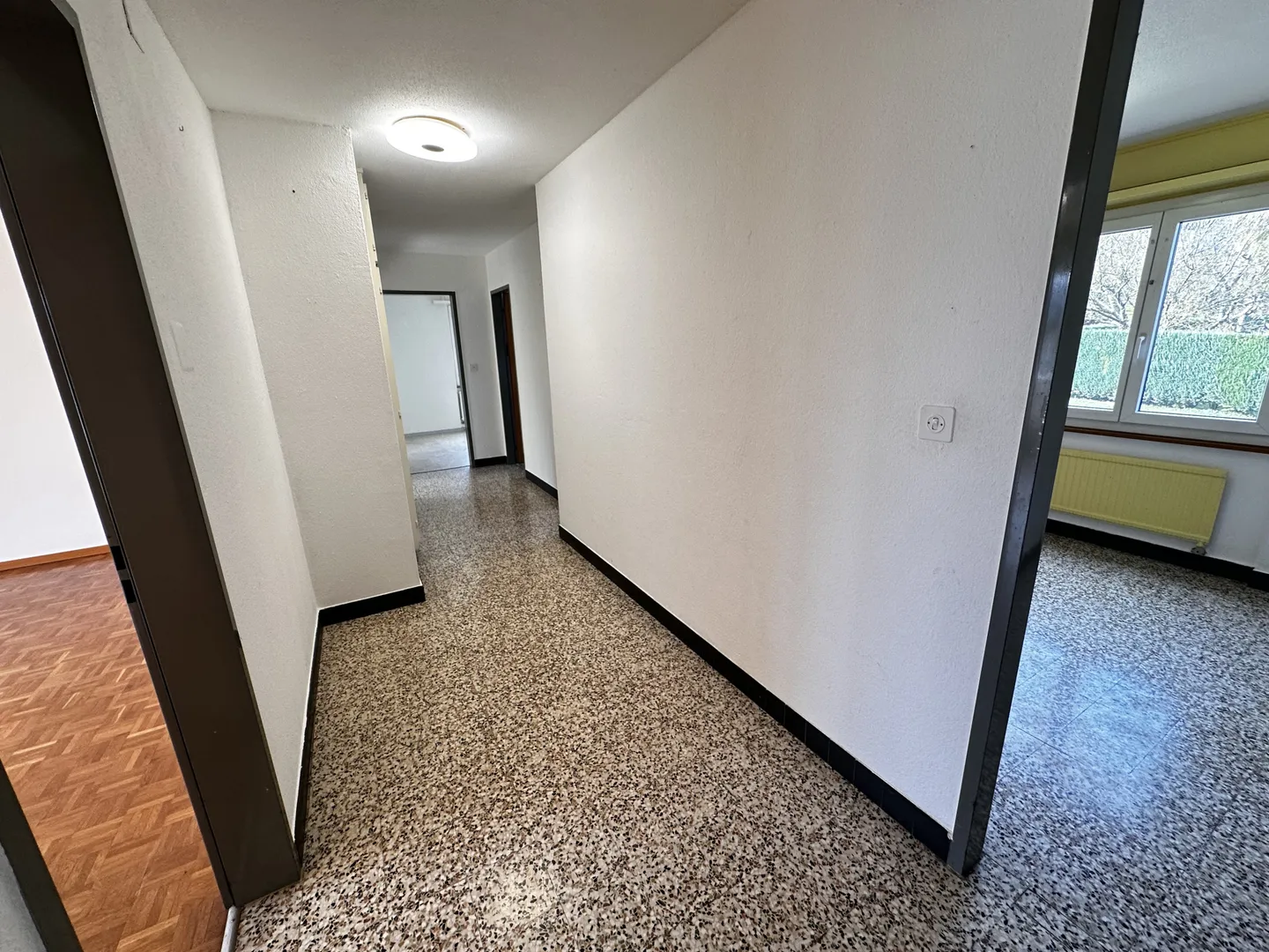 Geräumige Wohnung mit Balkon - Foto 18 von 21