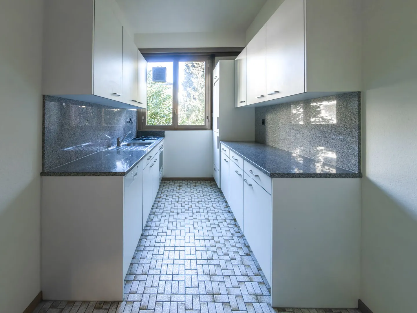 Comfortable 2.5-room apartment - Photo 6 of 7