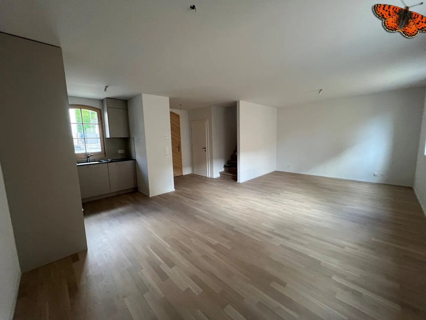 A SMALL HOUSE OVER THREE FLOORS IN ROMONT - 3 ½ ROOMS - Photo 14 of 18