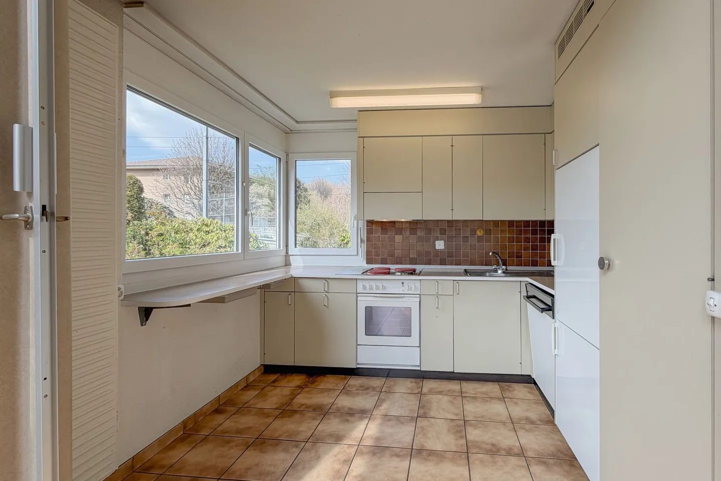 Caractère, Lumière et Espace pour le Nouveau : Maison avec Connexion à la Nature et à la Ville - Photo 6 sur 8