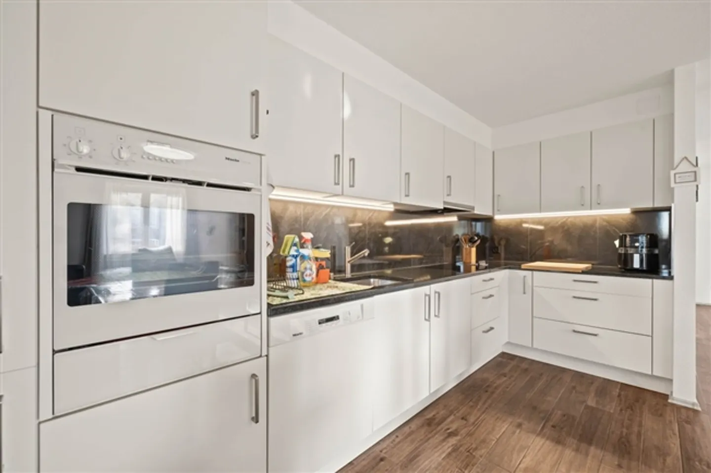 Casa singola di 8 stanze - Foto 8 di 8