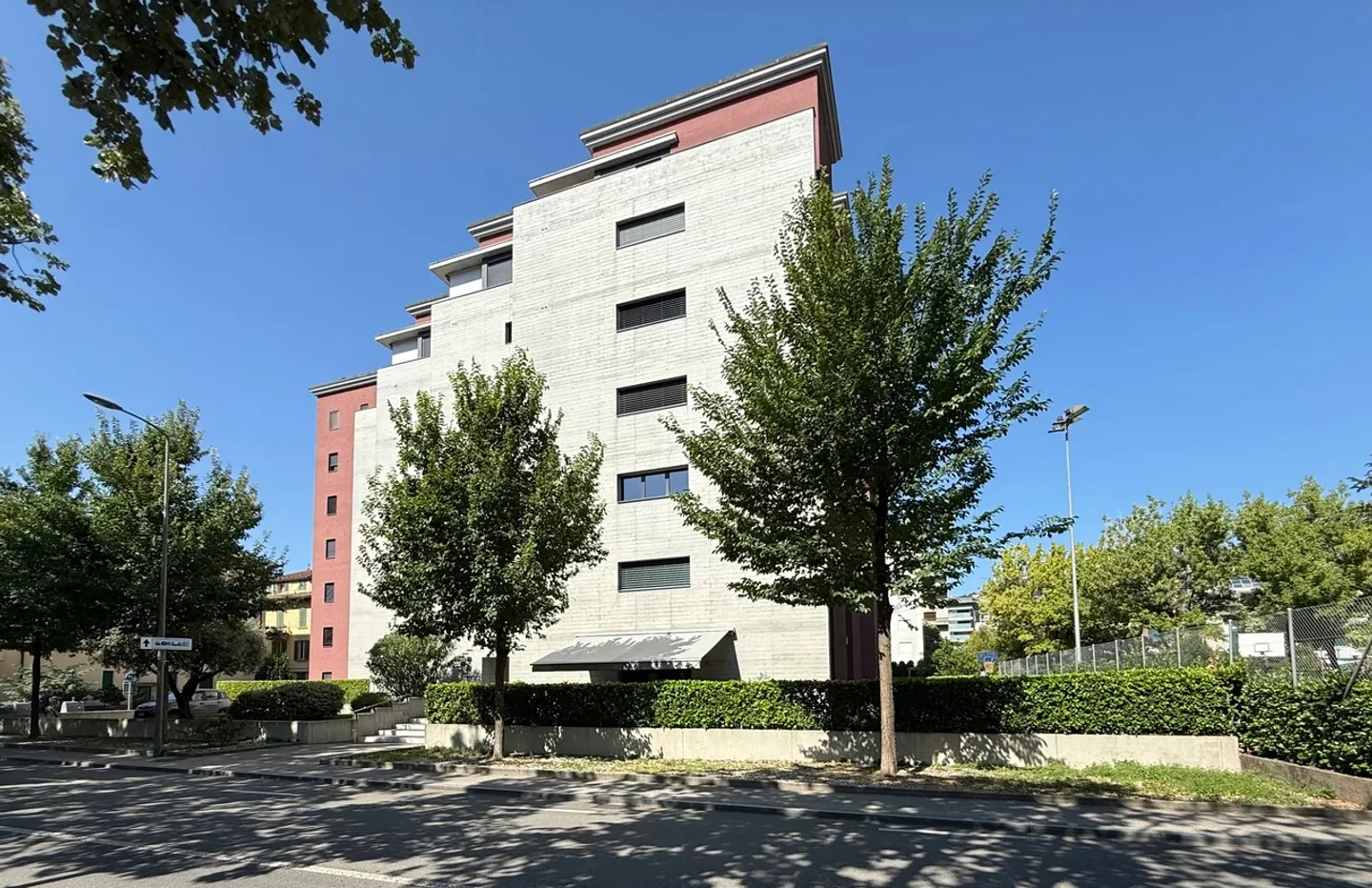 NOUVEAU ET SPACIEUX 2.5 CHAMBRES - Photo 11 sur 12