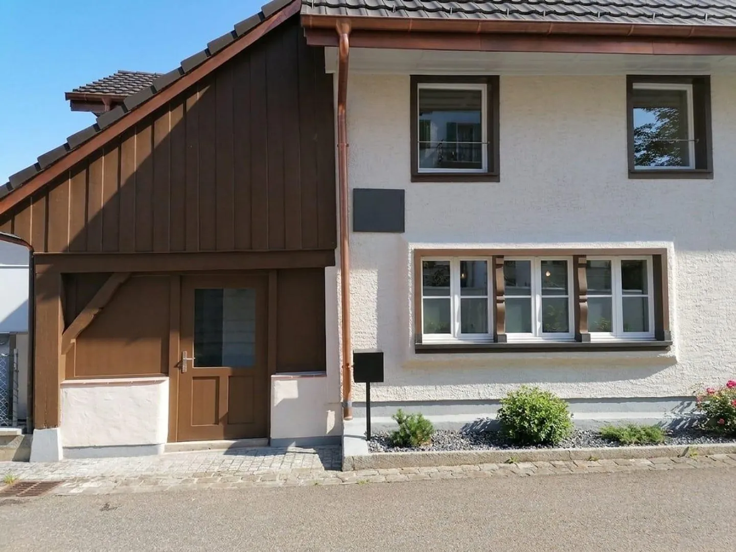 Charming living, only 10 min. from Wohlen. Rent-to-own possible! - Photo 8 of 12