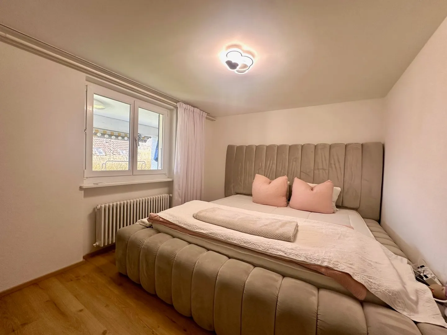 Casa unifamiliare indipendente in una posizione tranquilla con vista - Foto 10 di 13