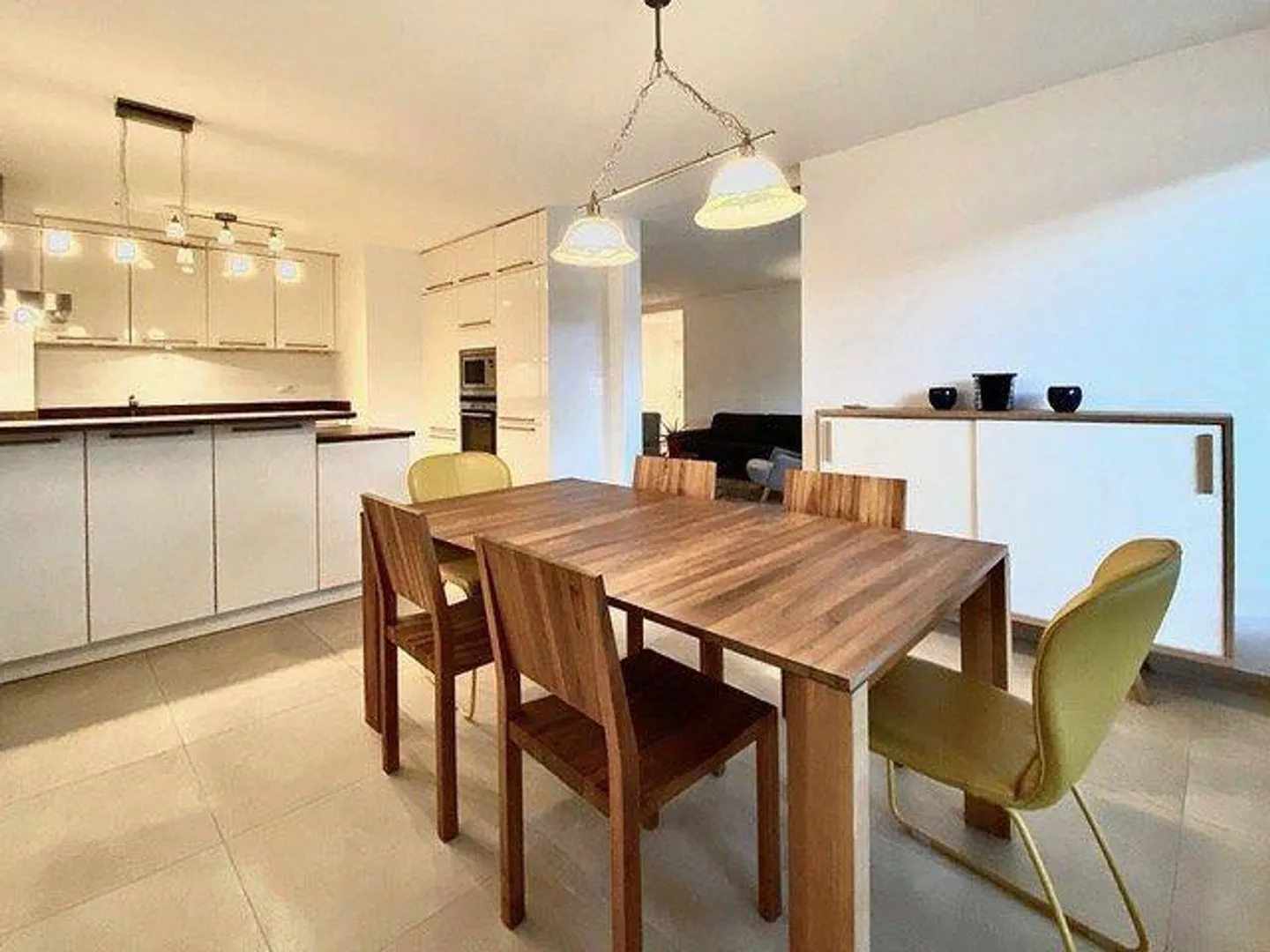 Wunderschöne 3,5-Zimmer-Wohnung mit atemberaubendem Seeblick - Foto 2 von 13