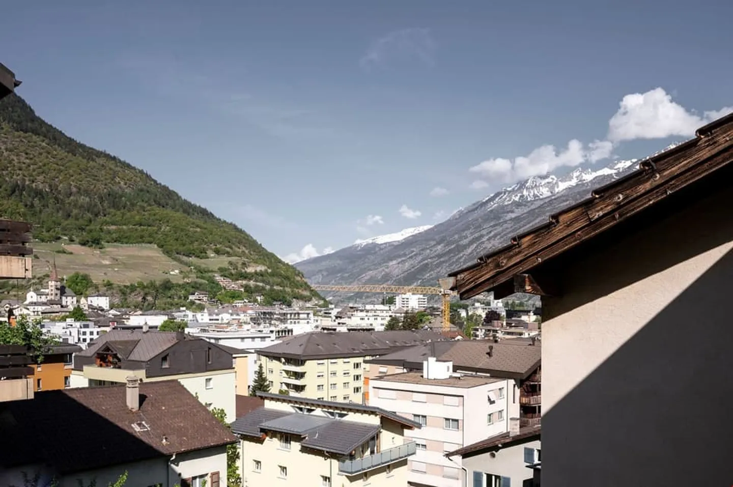ACTION 10% de réduction "Chambre partagée incluant meubles, électricité et Internet - Au cœur de Visp" - Photo 2 sur 5