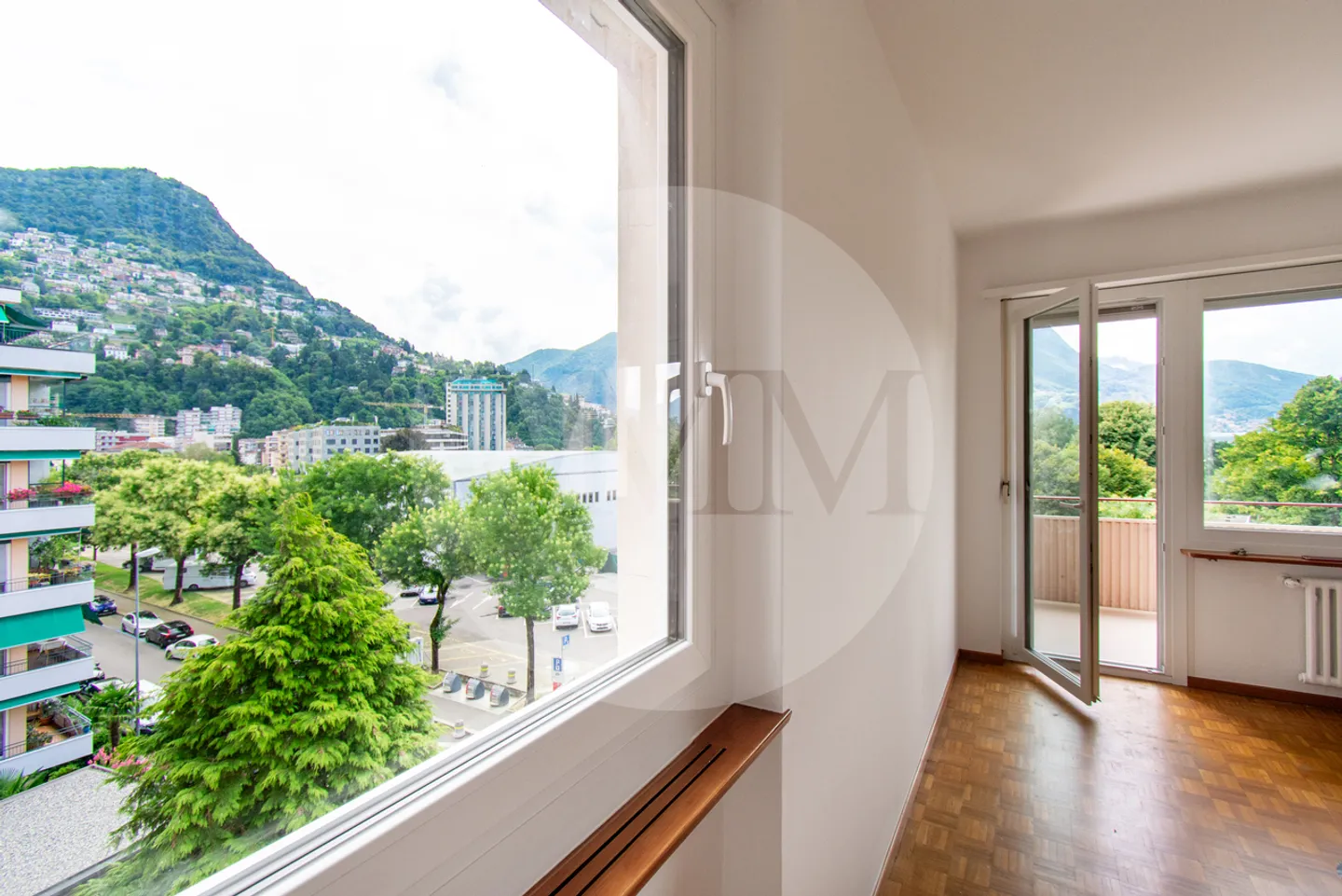 Charming 2.5 Room Apartment - Photo 1 of 11