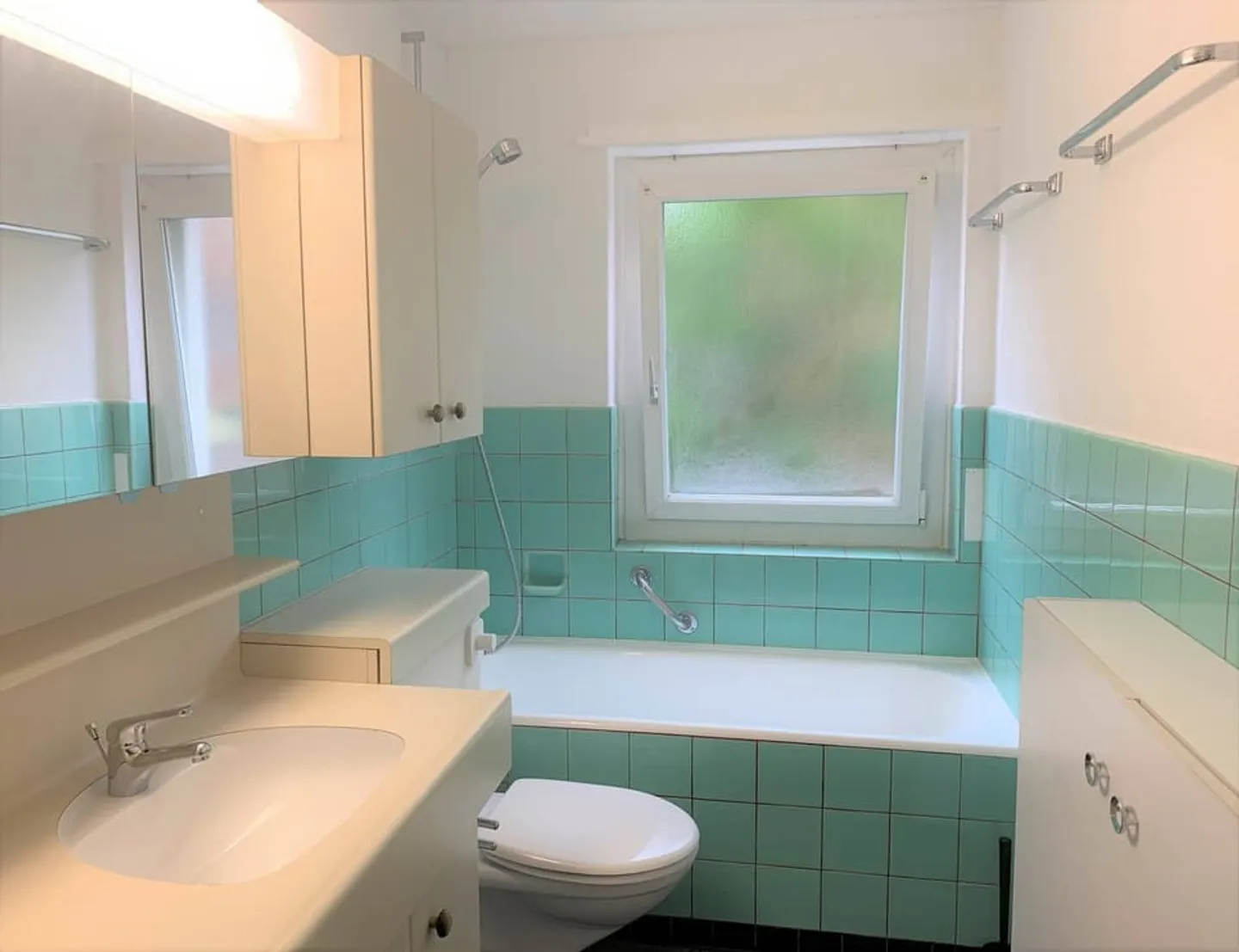 ACTION 10% de réduction "Chambre partagée incluant meubles, électricité et Internet - Au cœur de Visp" - Photo 5 sur 5