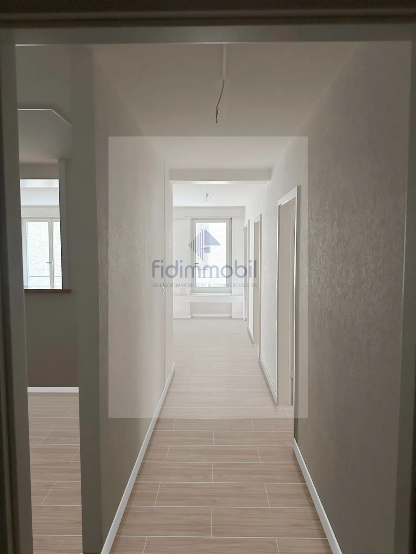 Commercial Space in City - Photo 6 of 13