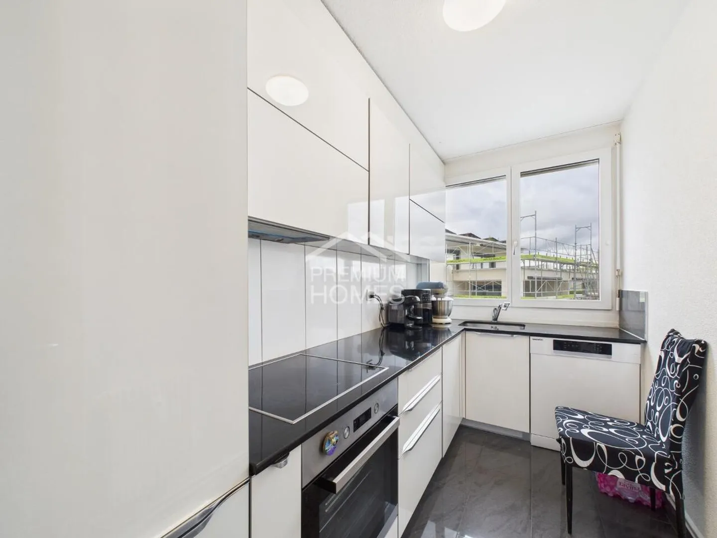 Geräumige Wohnung mit Potenzial - Foto 3 von 7
