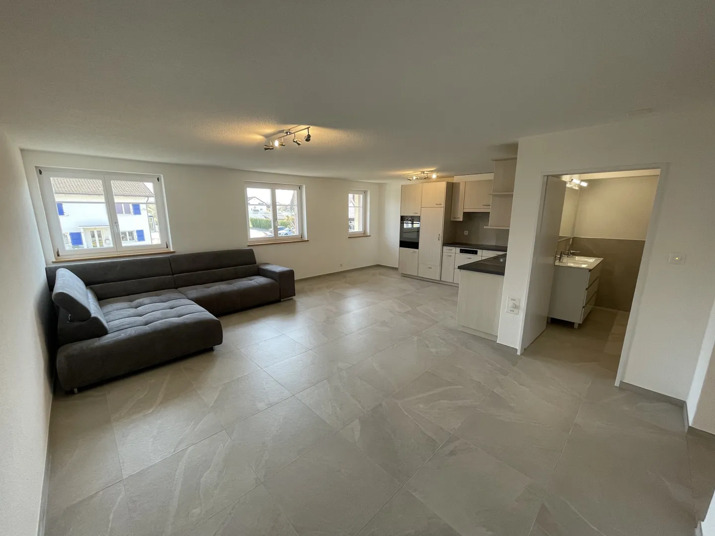 Ampio Appartamento di 4.5 Stanze - Foto 19 di 23