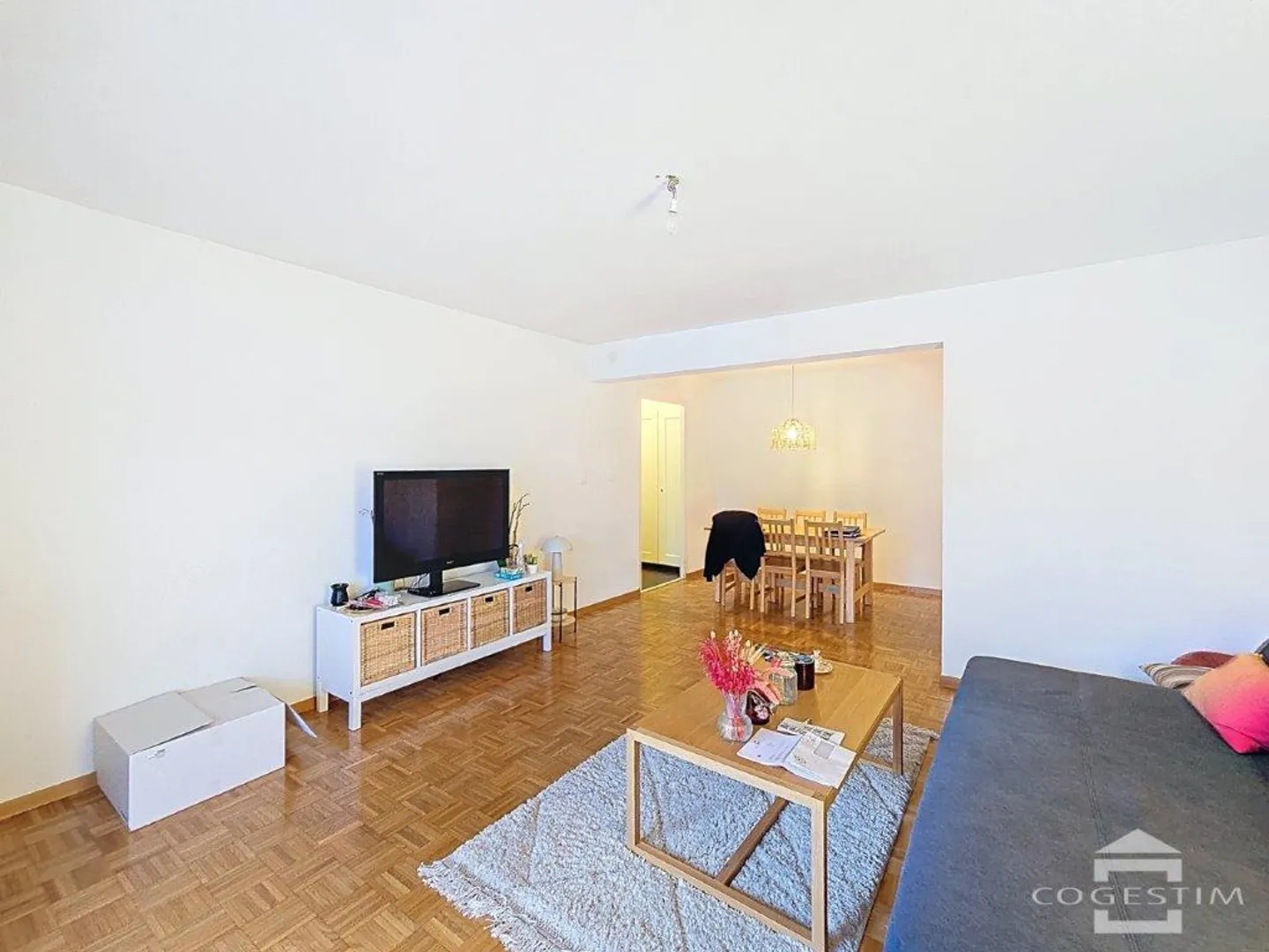 2-room apartment - Photo 2 of 8