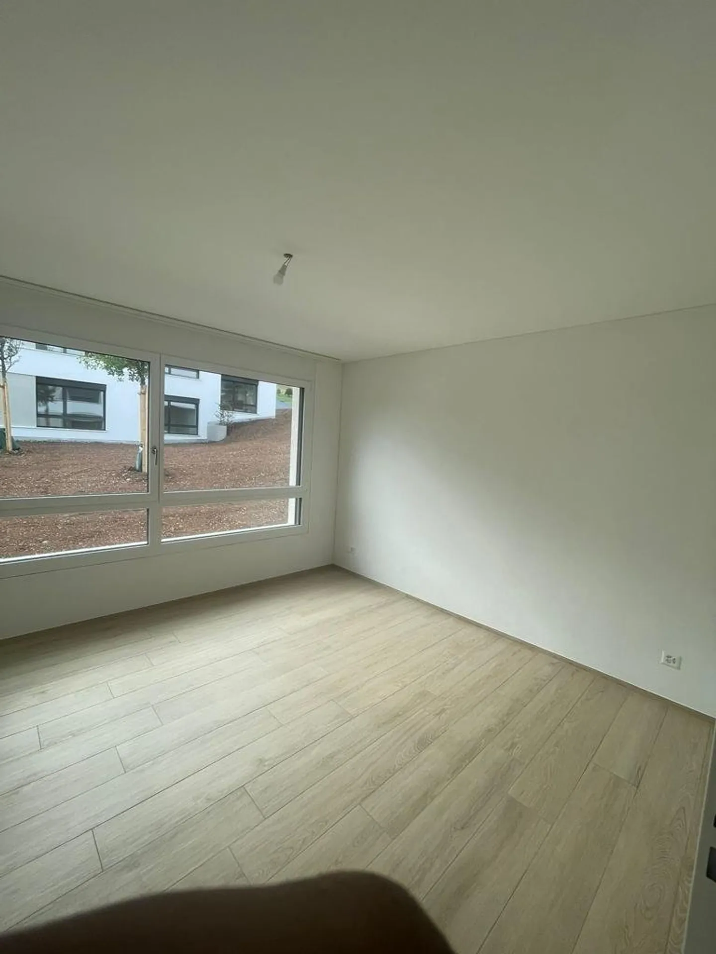 Moderne Wohnung mit Loggia - Foto 3 von 7