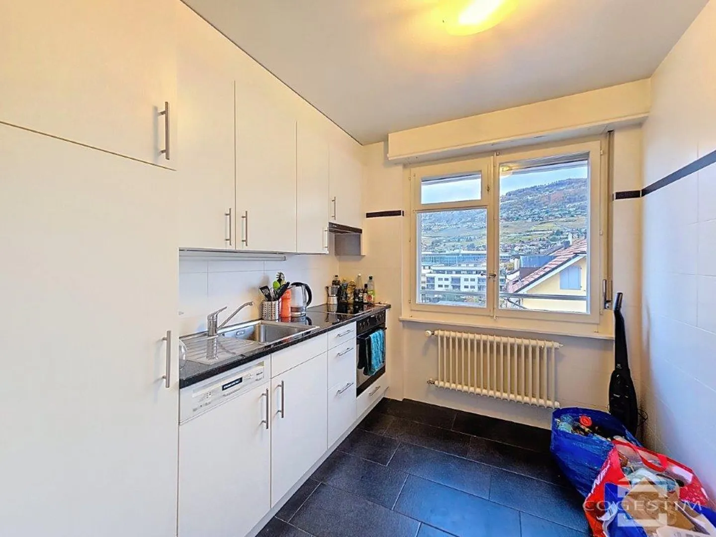 2-room apartment - Photo 3 of 8