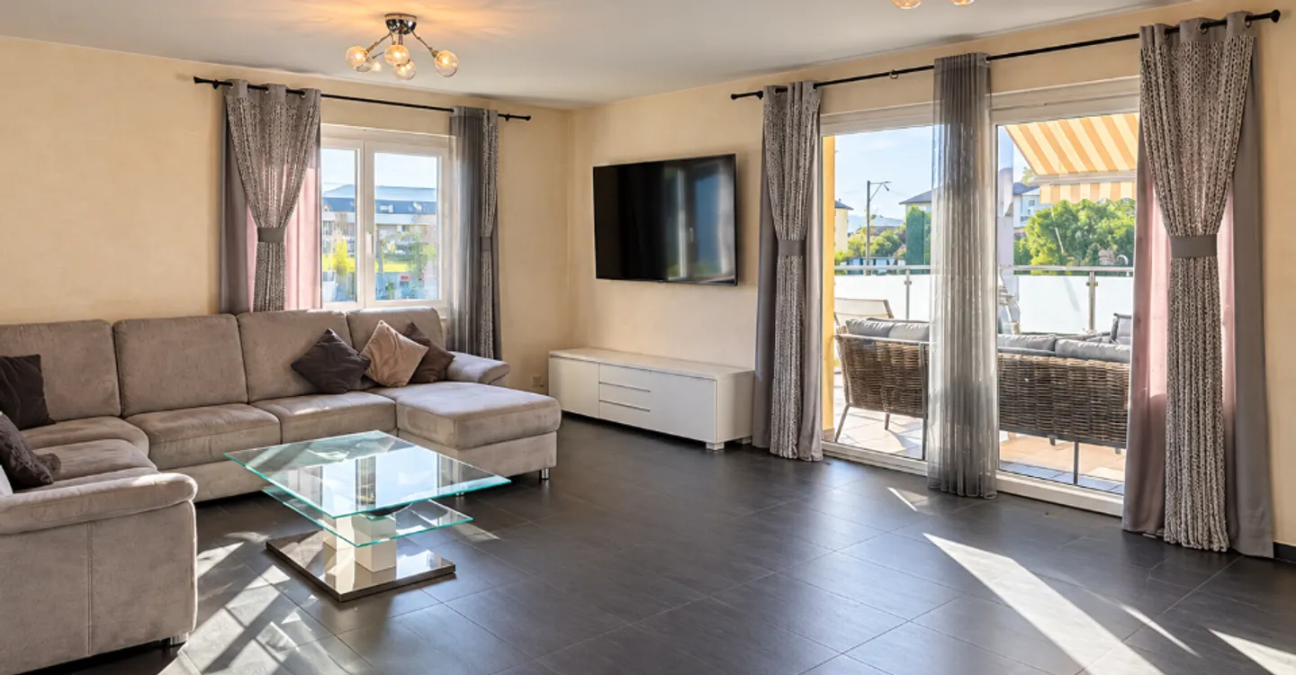 Spacious Duplex Apartment with Terrace - Photo 1 of 10