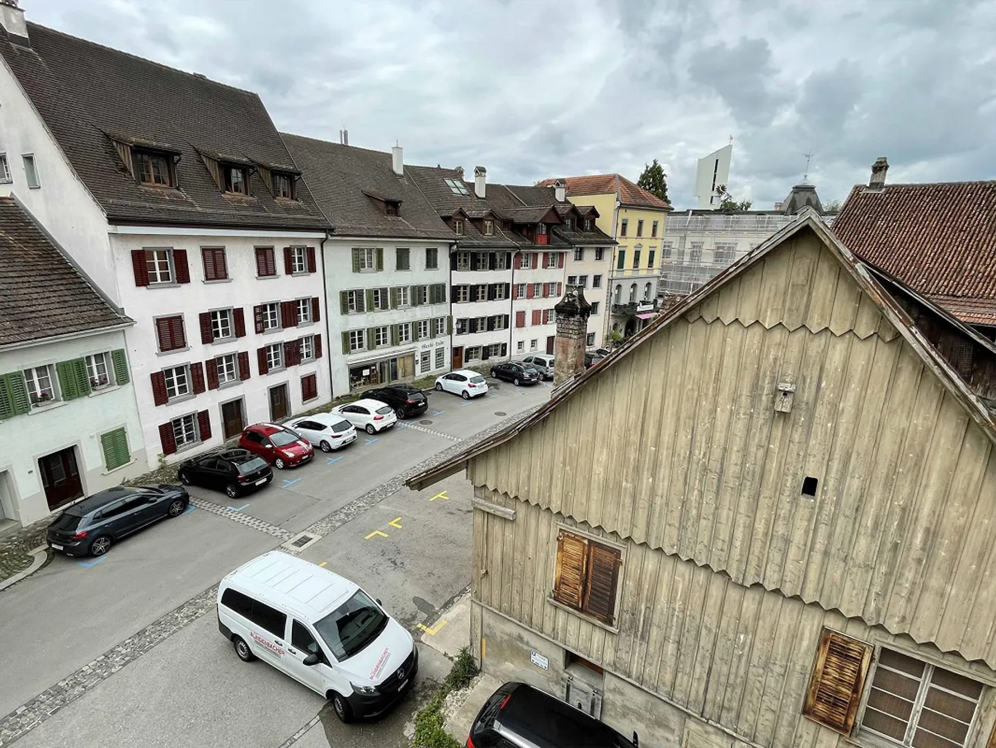 IN AFFITTO: Ampio appartamento duplex di 5 1/2 stanze - Foto 1 di 11
