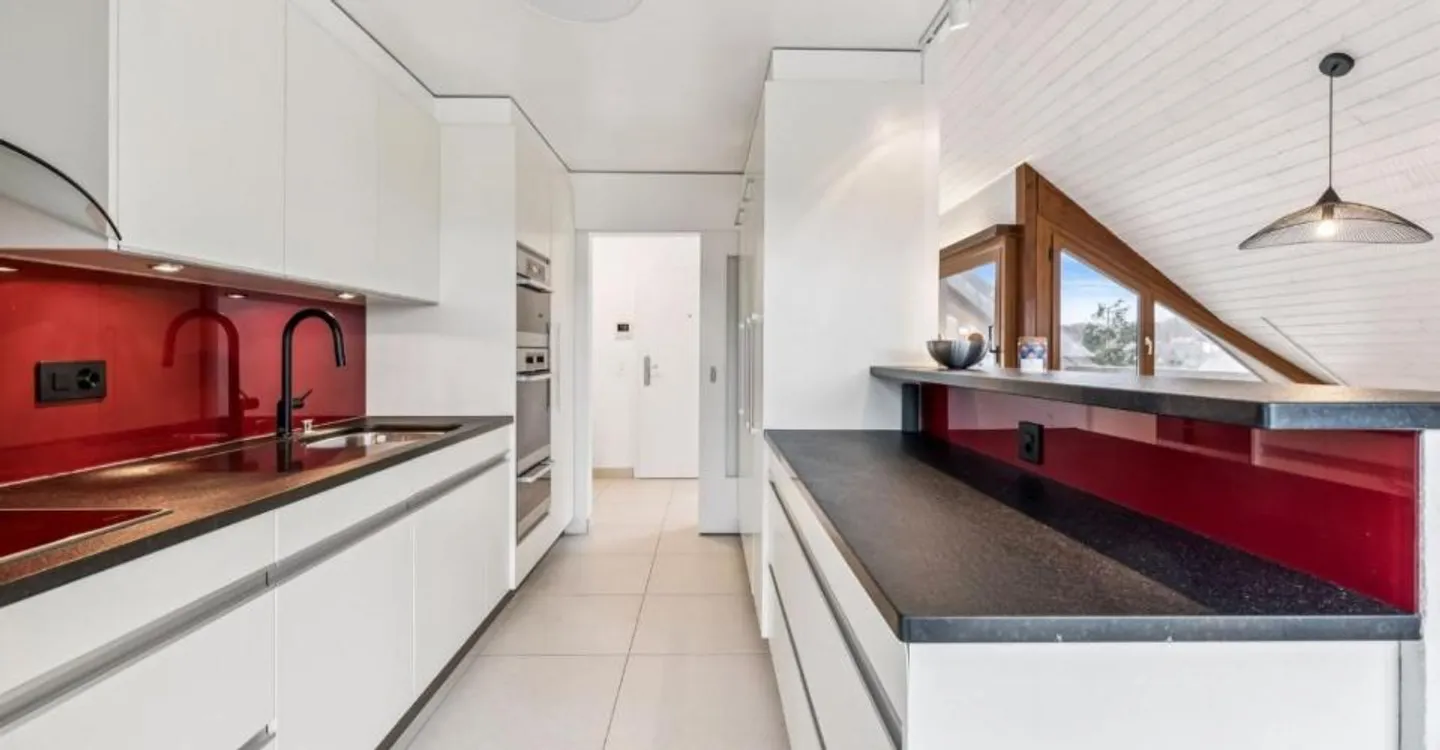 Casa a schiera spaziosa recentemente ristrutturata - Foto 5 di 9