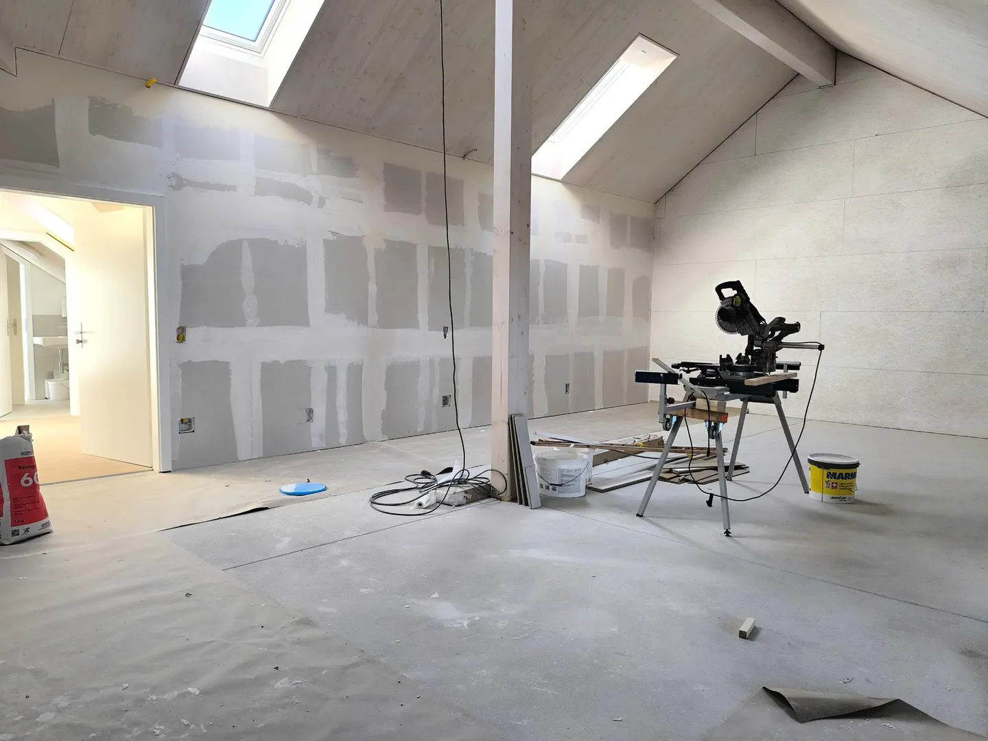 Ihr neuer Gewerbestandort: 420 - 1'000m2 Büroflächen im Edelrohbau mit Terrasse 240m2 und Aussicht - Foto 12 von 20