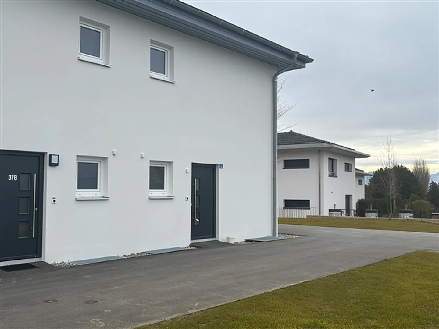 Villa moderna con 5,5 camere e giardino - Ecublens (VD) - Foto 1 di 12