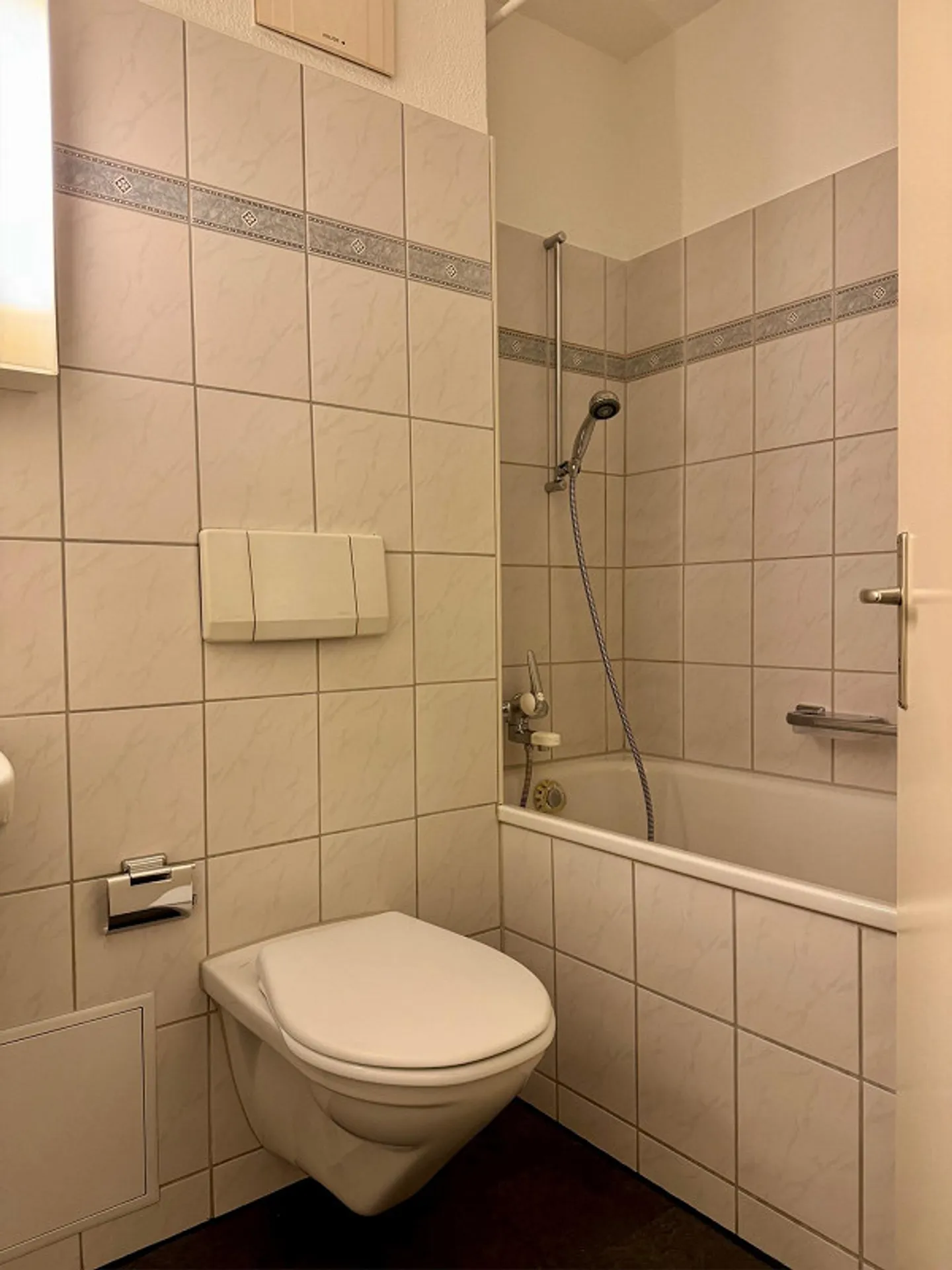 Appartamento di 2.5 locali in posizione tranquilla nel quartiere Hätschen - Foto 6 di 9