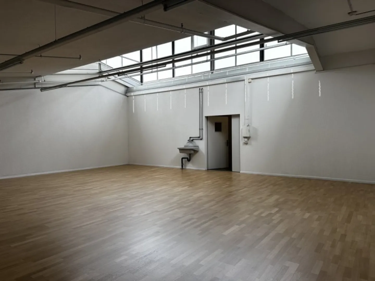 Immeuble mixte à louer - Photo 3 sur 4